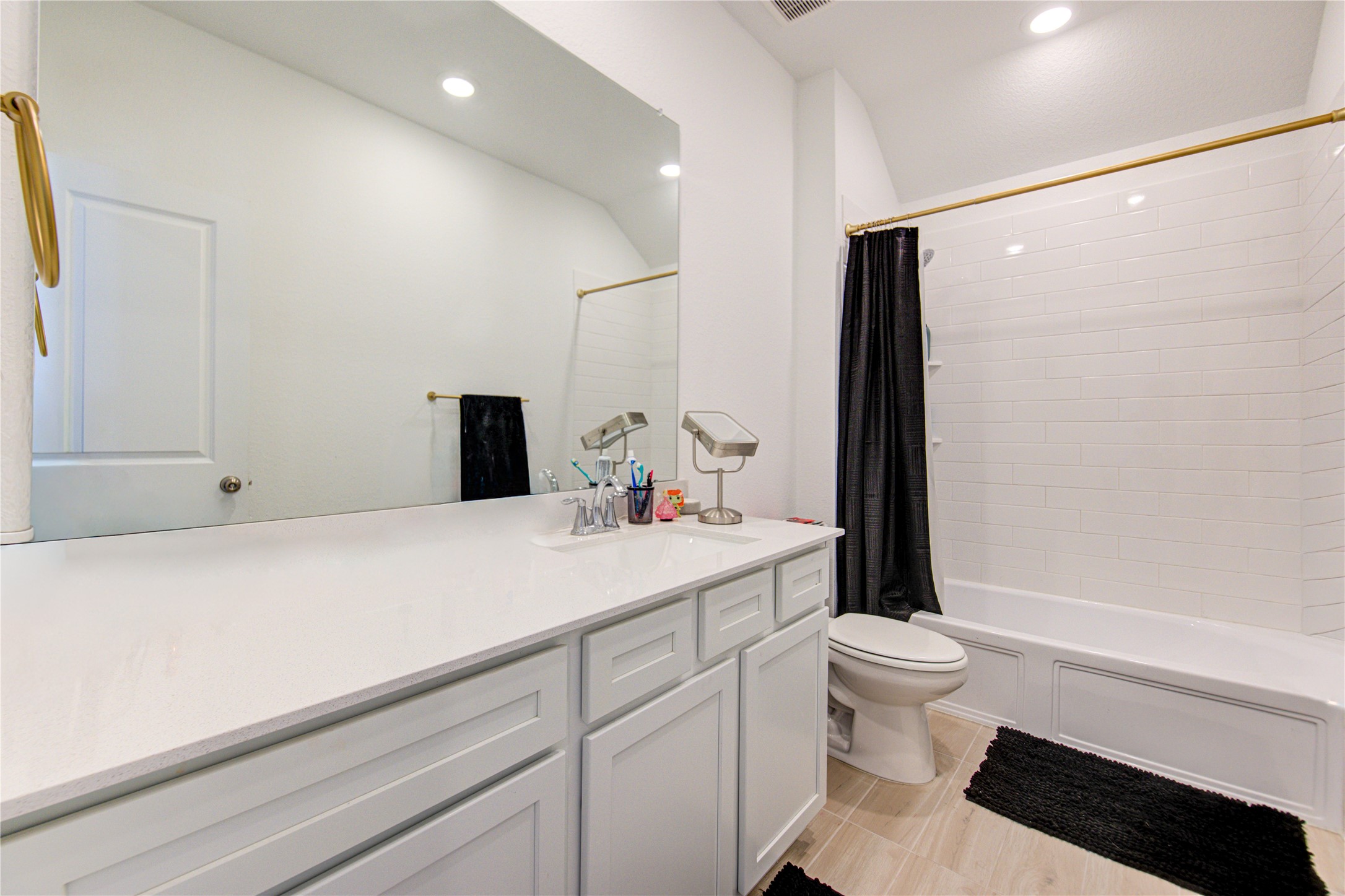 21255 Doubtful Canyon Drive Property Photo 21