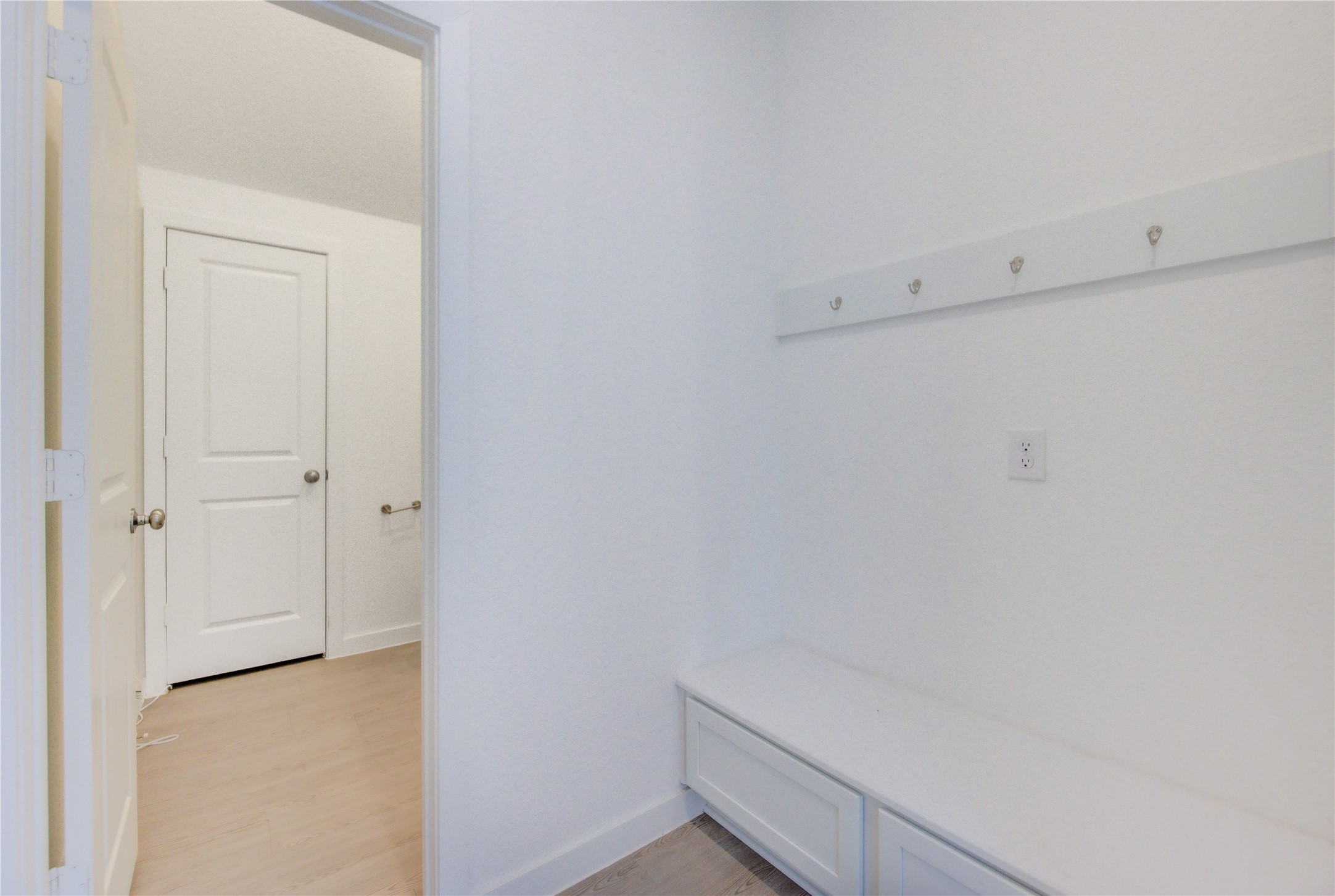 21255 Doubtful Canyon Drive Property Photo 33