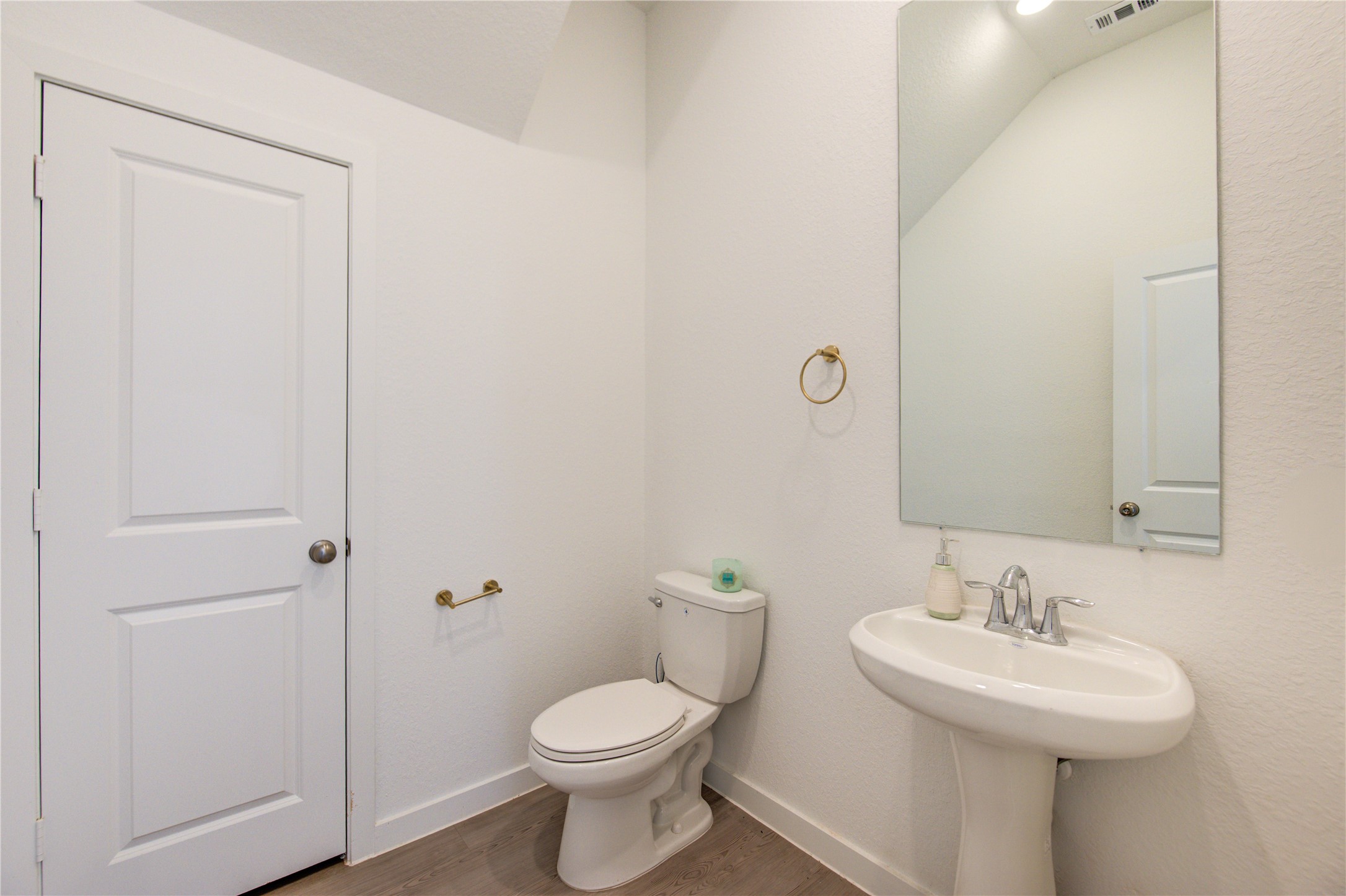 21255 Doubtful Canyon Drive Property Photo 34