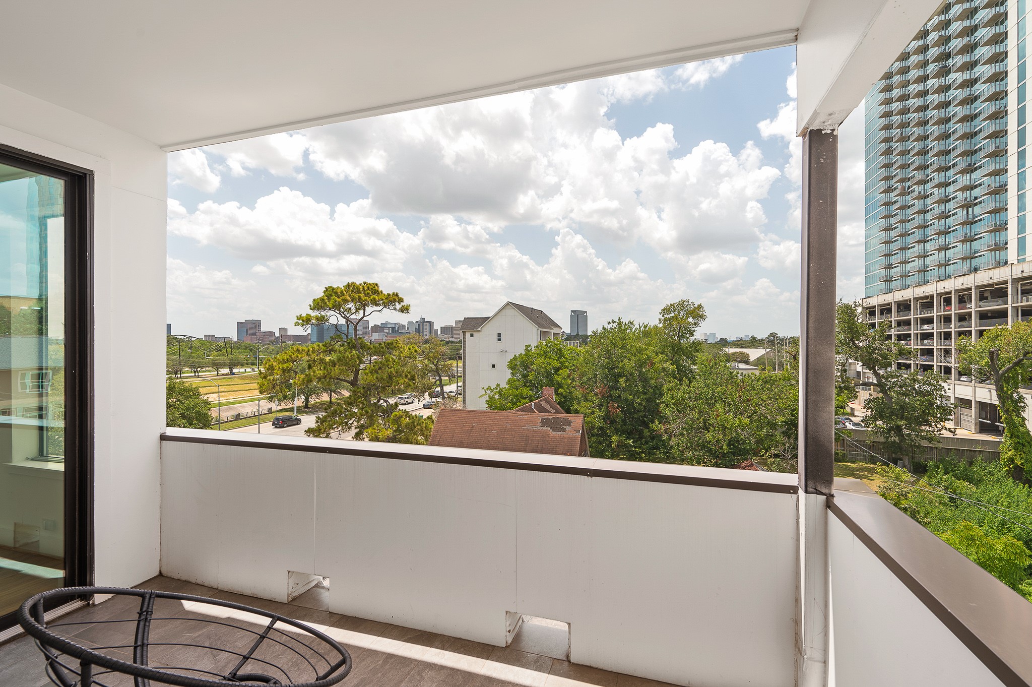 2239 N Macgregor Way Property Photo 34