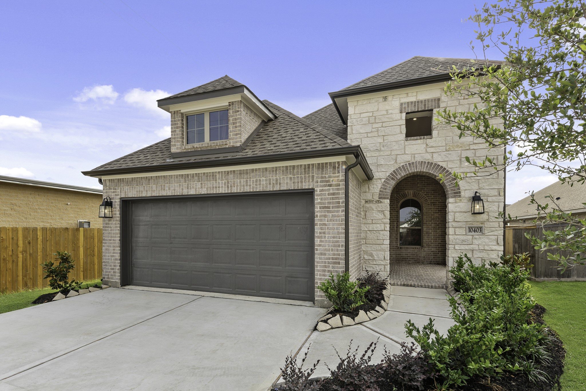 10403 Shining Dawn Way Property Photo 1