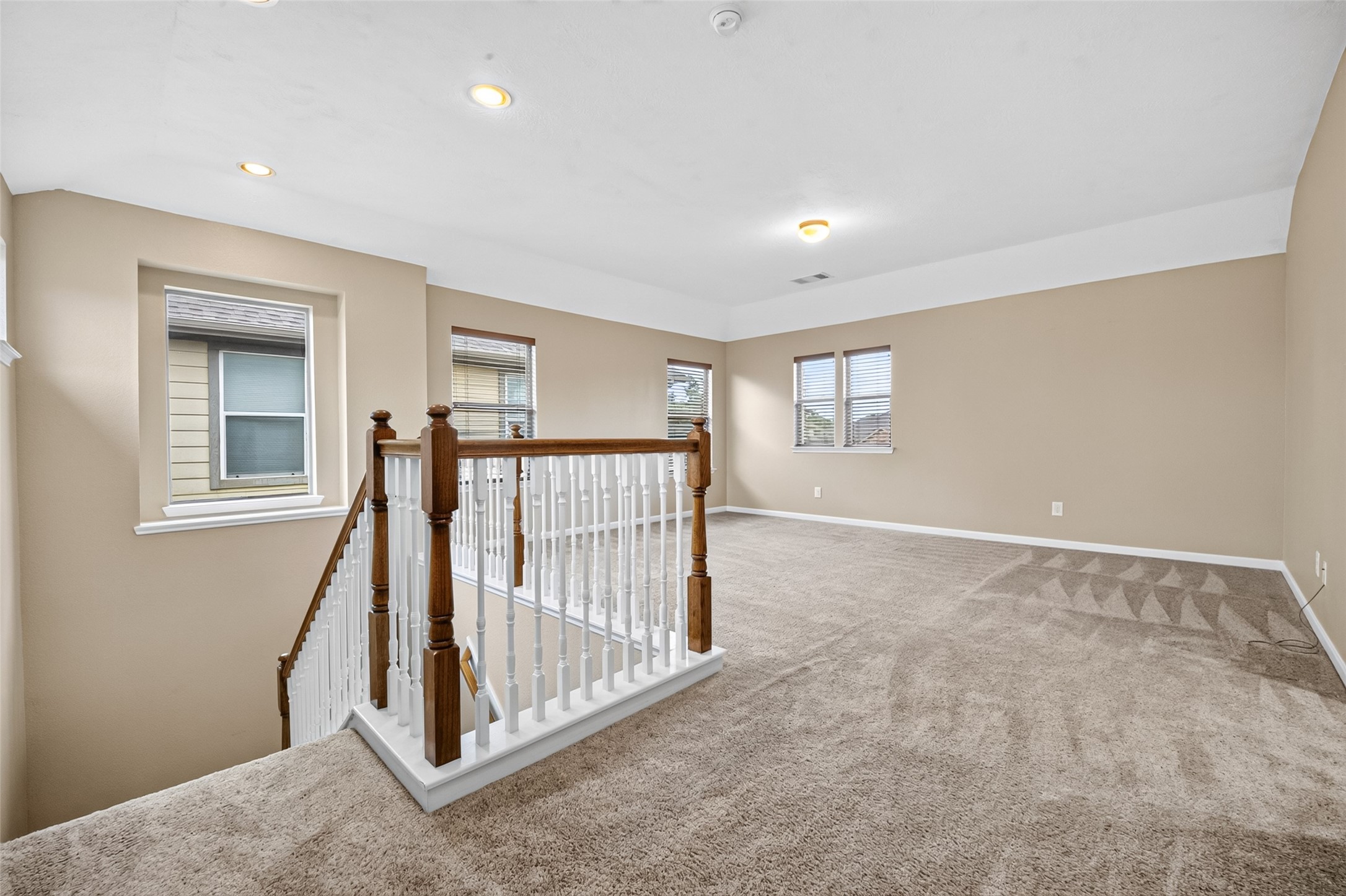 16419 Sheffield Run Drive Property Photo 26