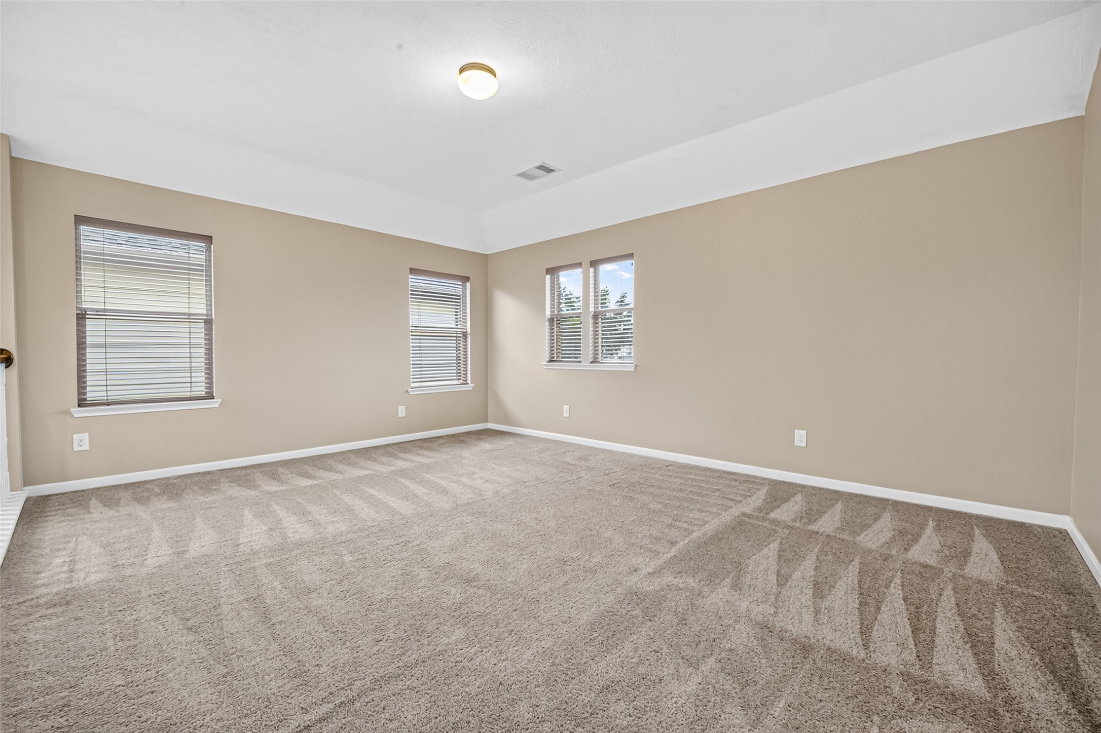 16419 Sheffield Run Drive Property Photo 27
