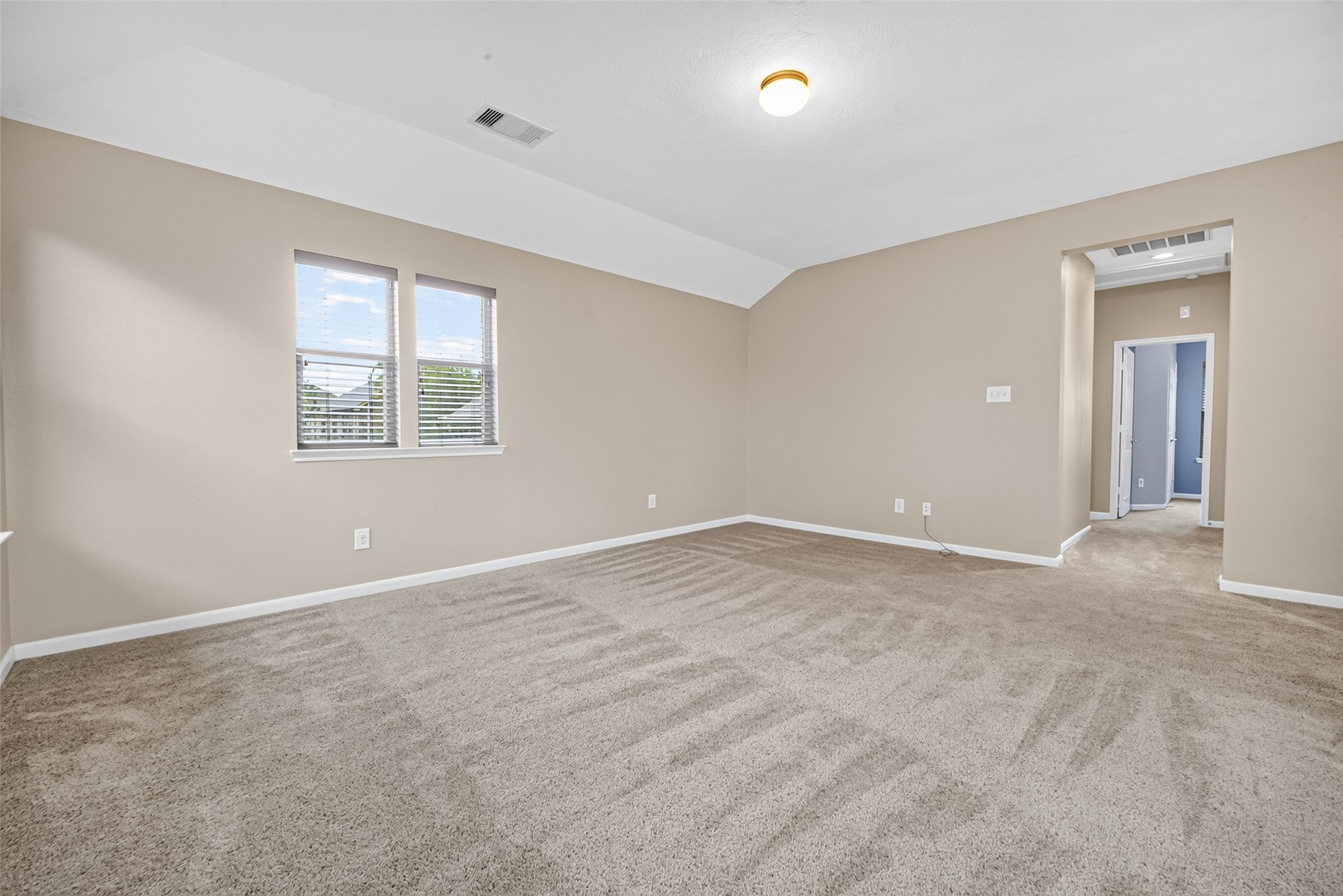 16419 Sheffield Run Drive Property Photo 28