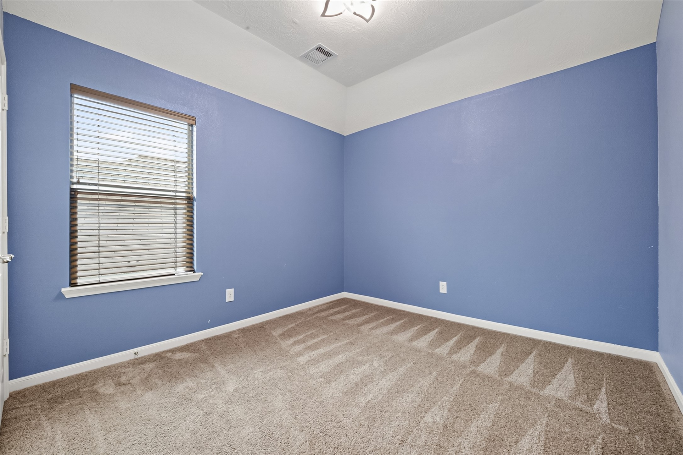 16419 Sheffield Run Drive Property Photo 31