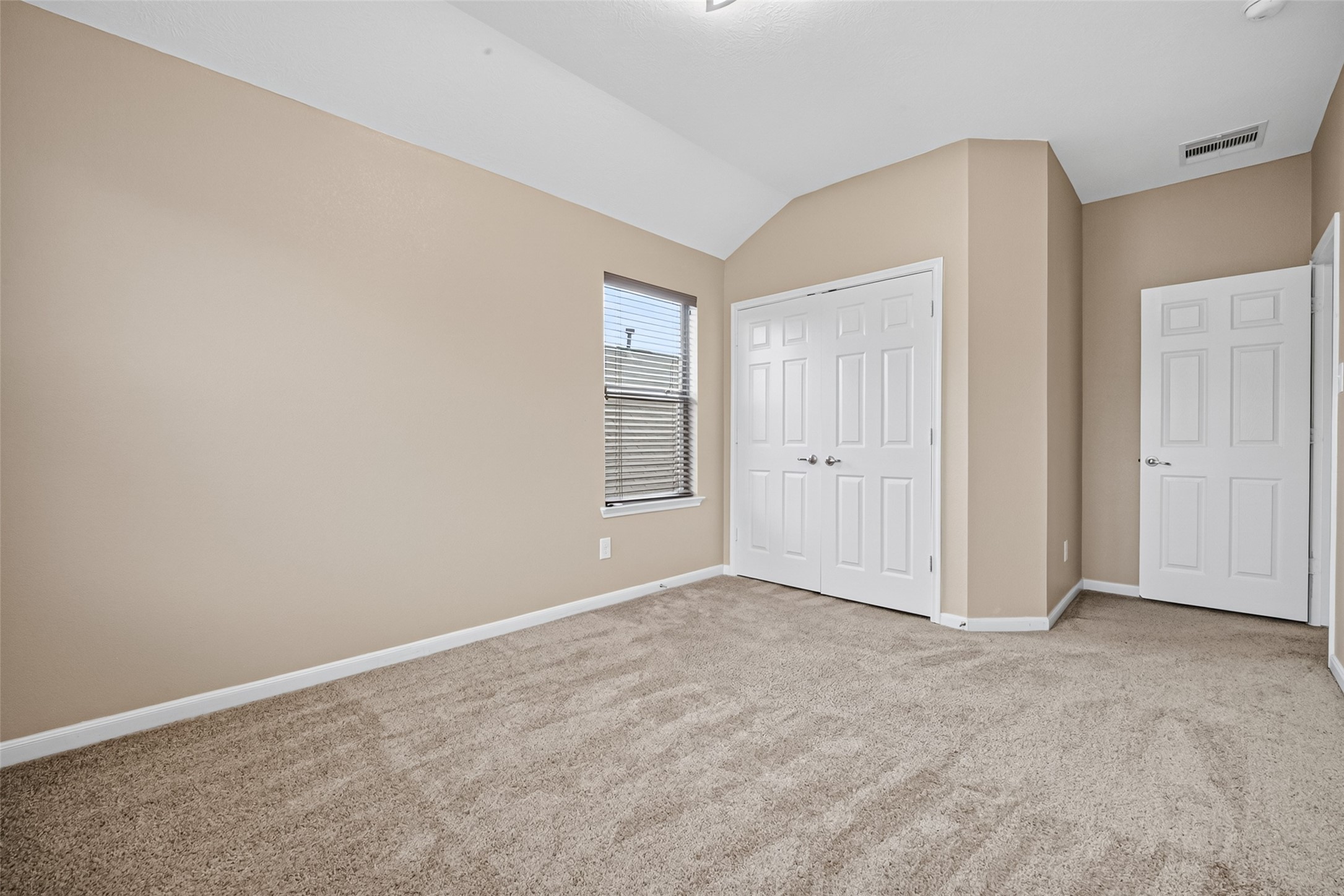 16419 Sheffield Run Drive Property Photo 35