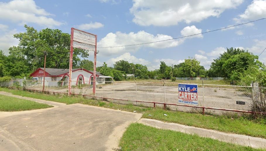 10022 Eastex Freeway Property Photo 1