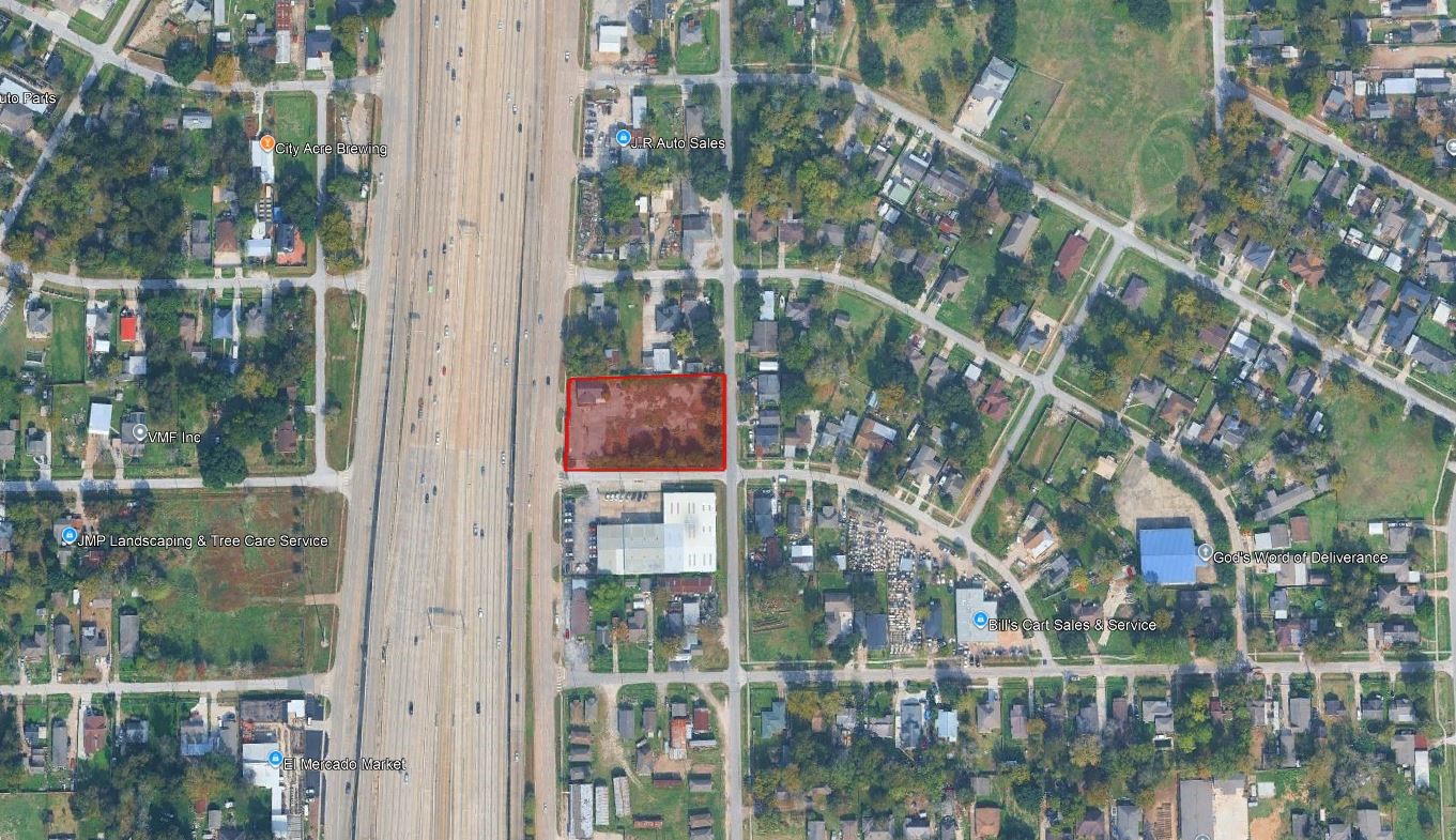 10022 Eastex Freeway Property Photo 2