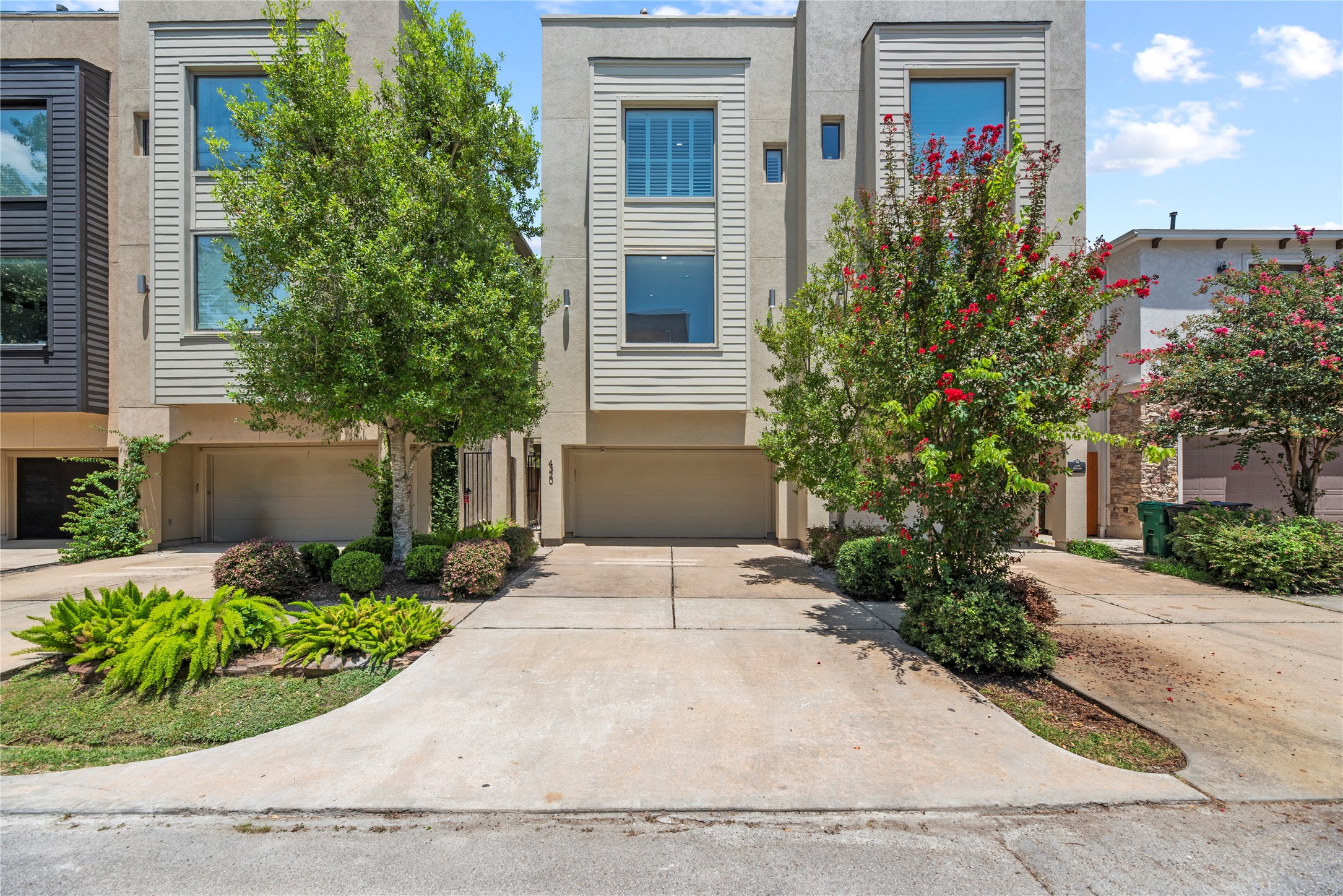 4320 Blossom Street Property Photo 2