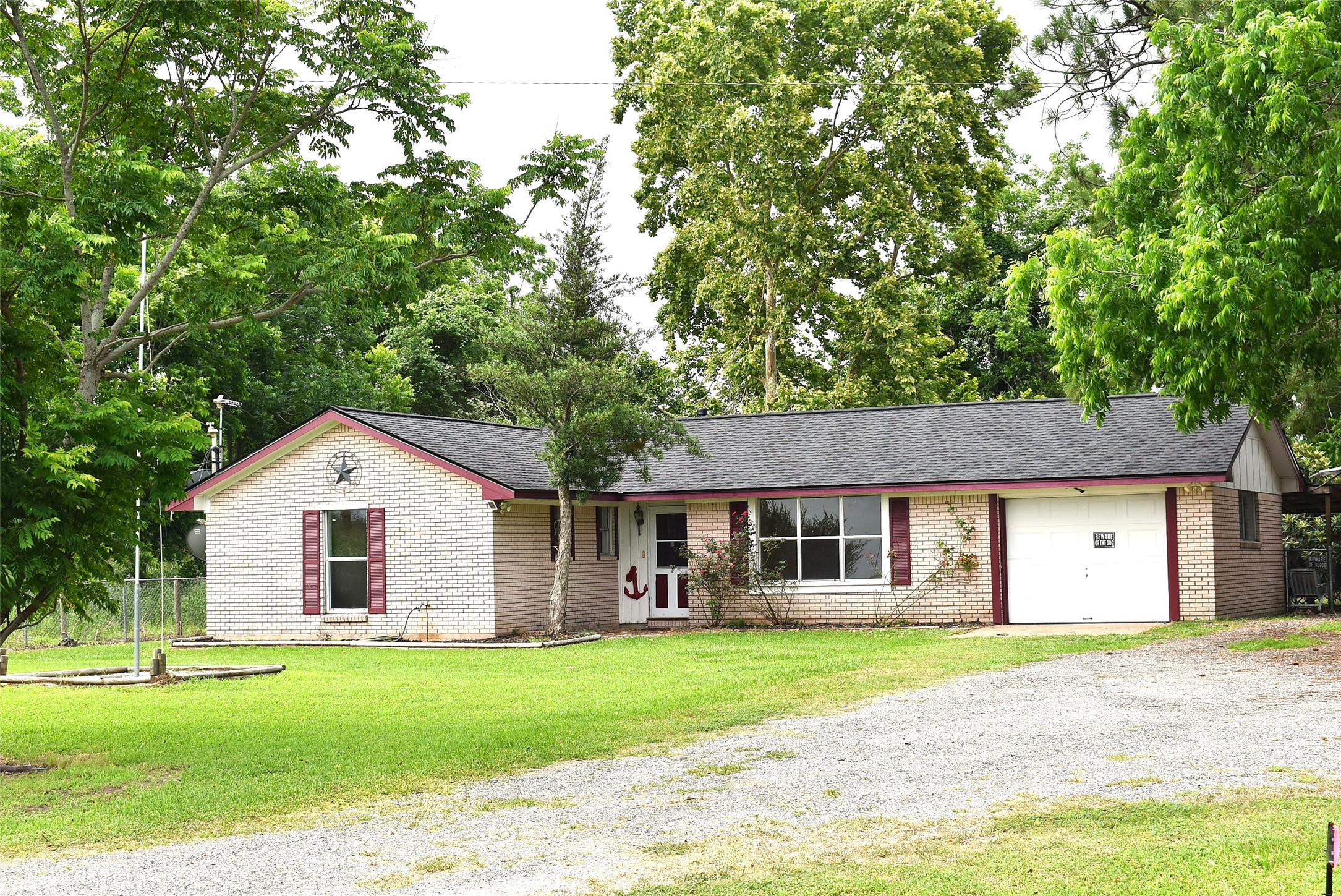 12112 Fm-457 Property Photo 1