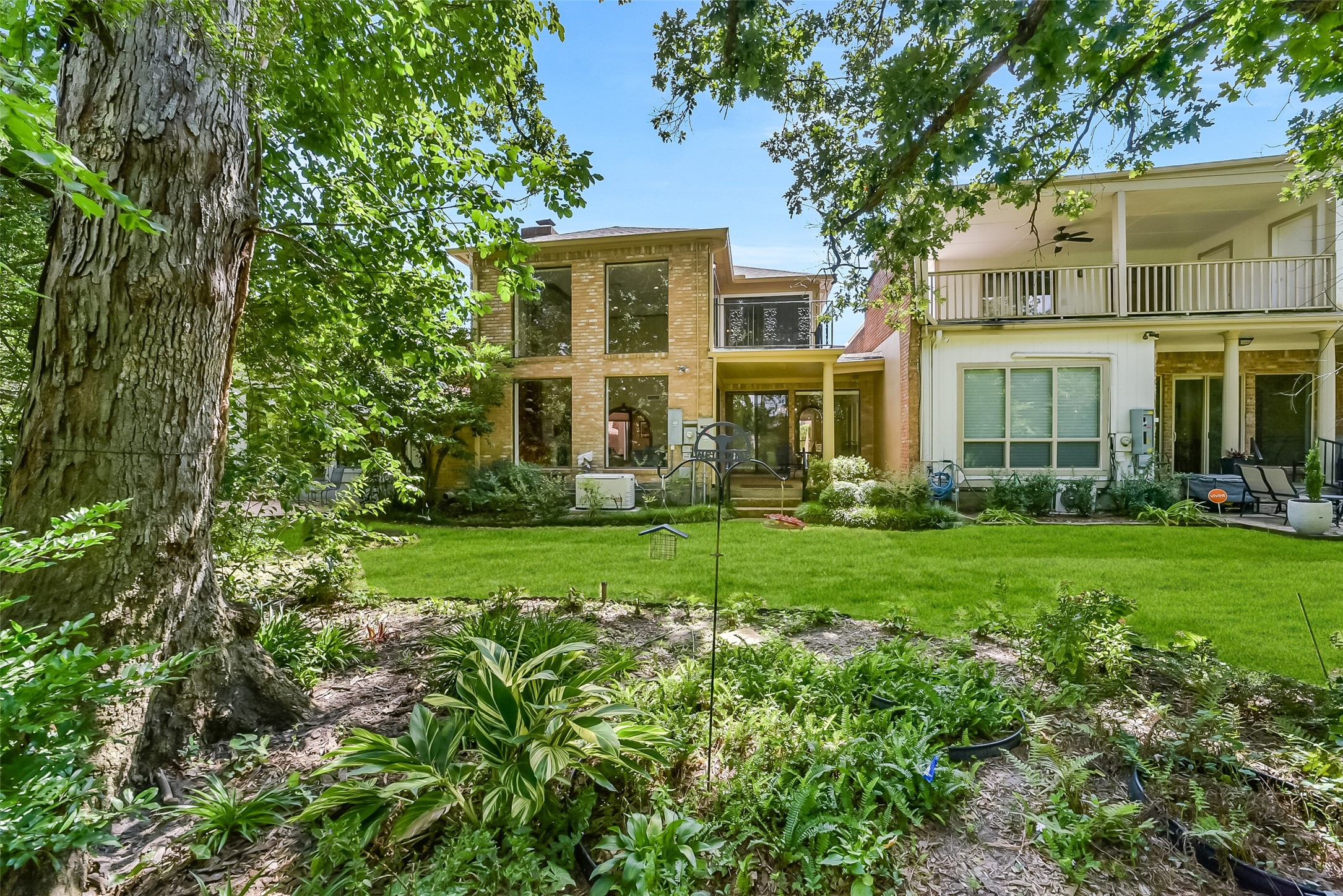 9566 Briar Forest Property Photo 11