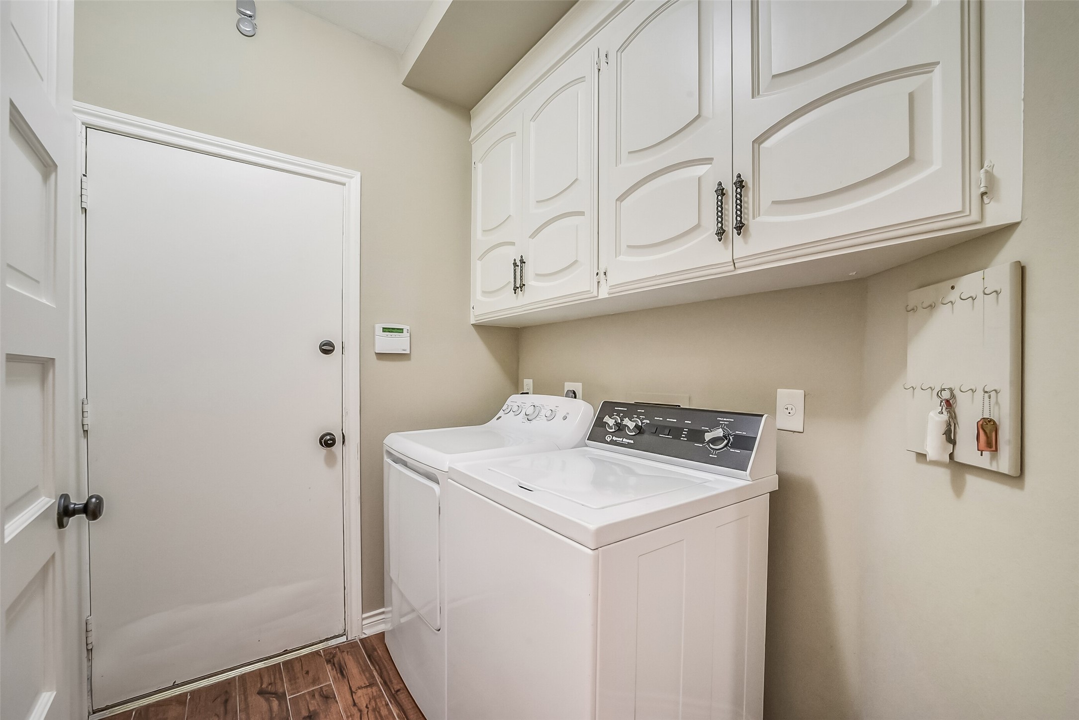 9566 Briar Forest Property Photo 28