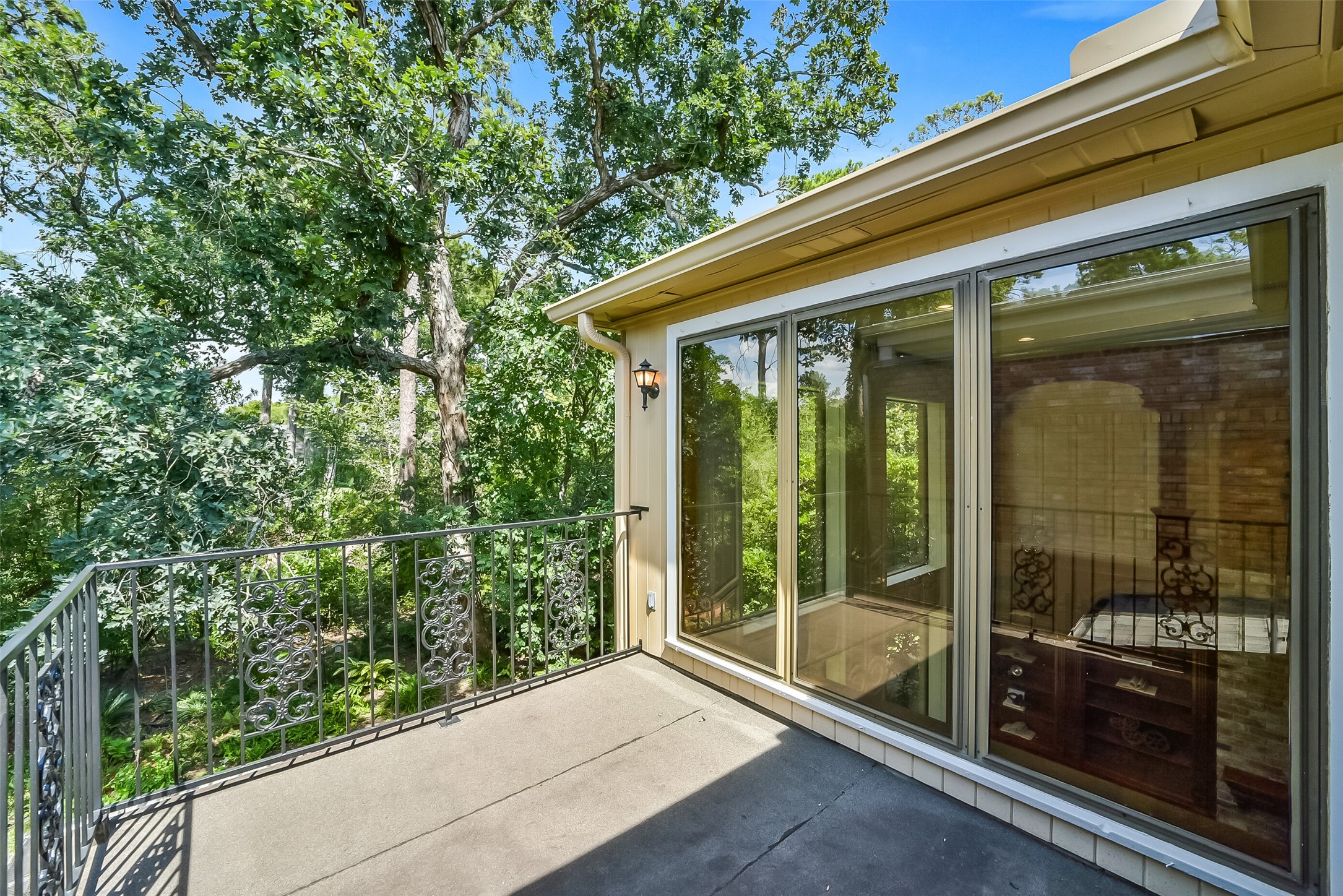 9566 Briar Forest Property Photo 31