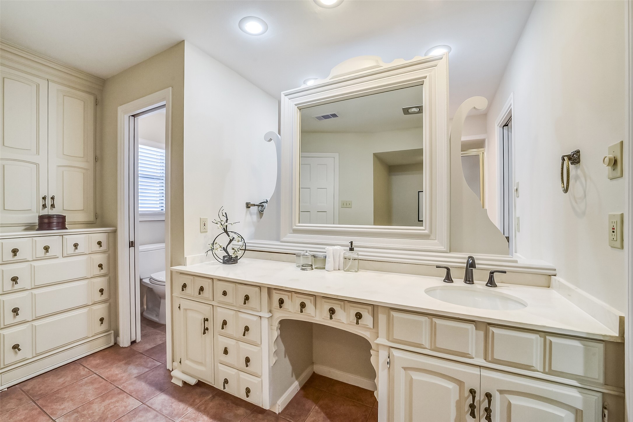 9566 Briar Forest Property Photo 33