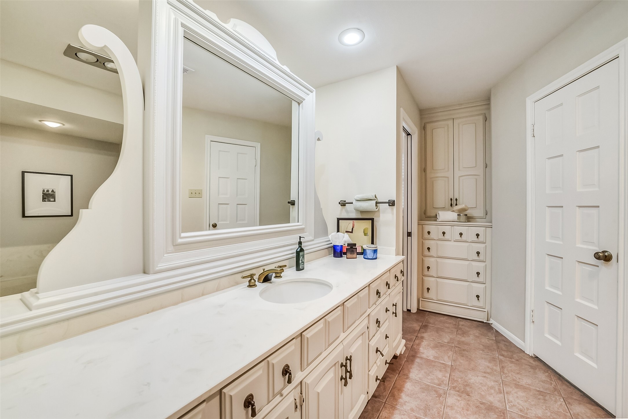 9566 Briar Forest Property Photo 34
