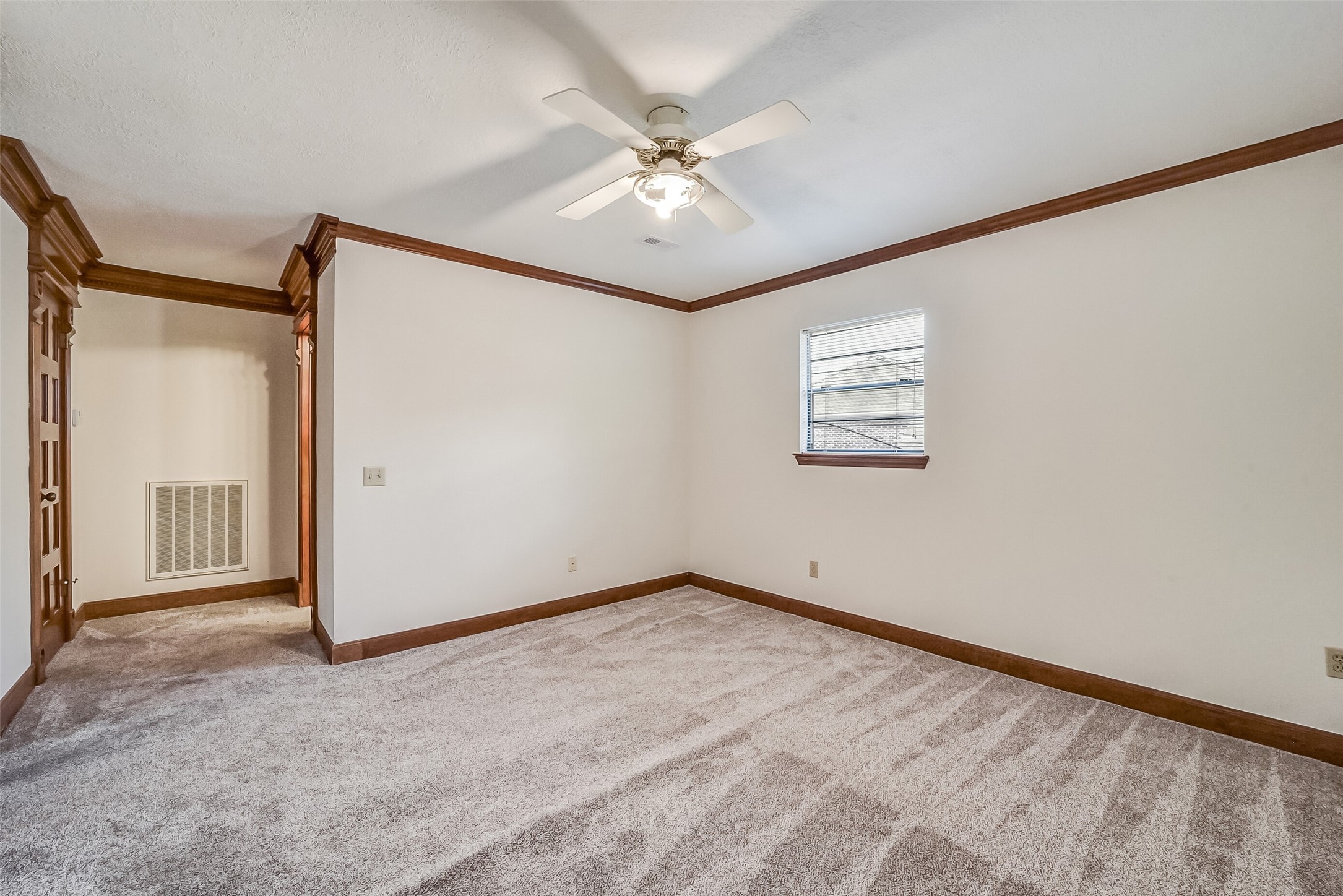 9566 Briar Forest Property Photo 38