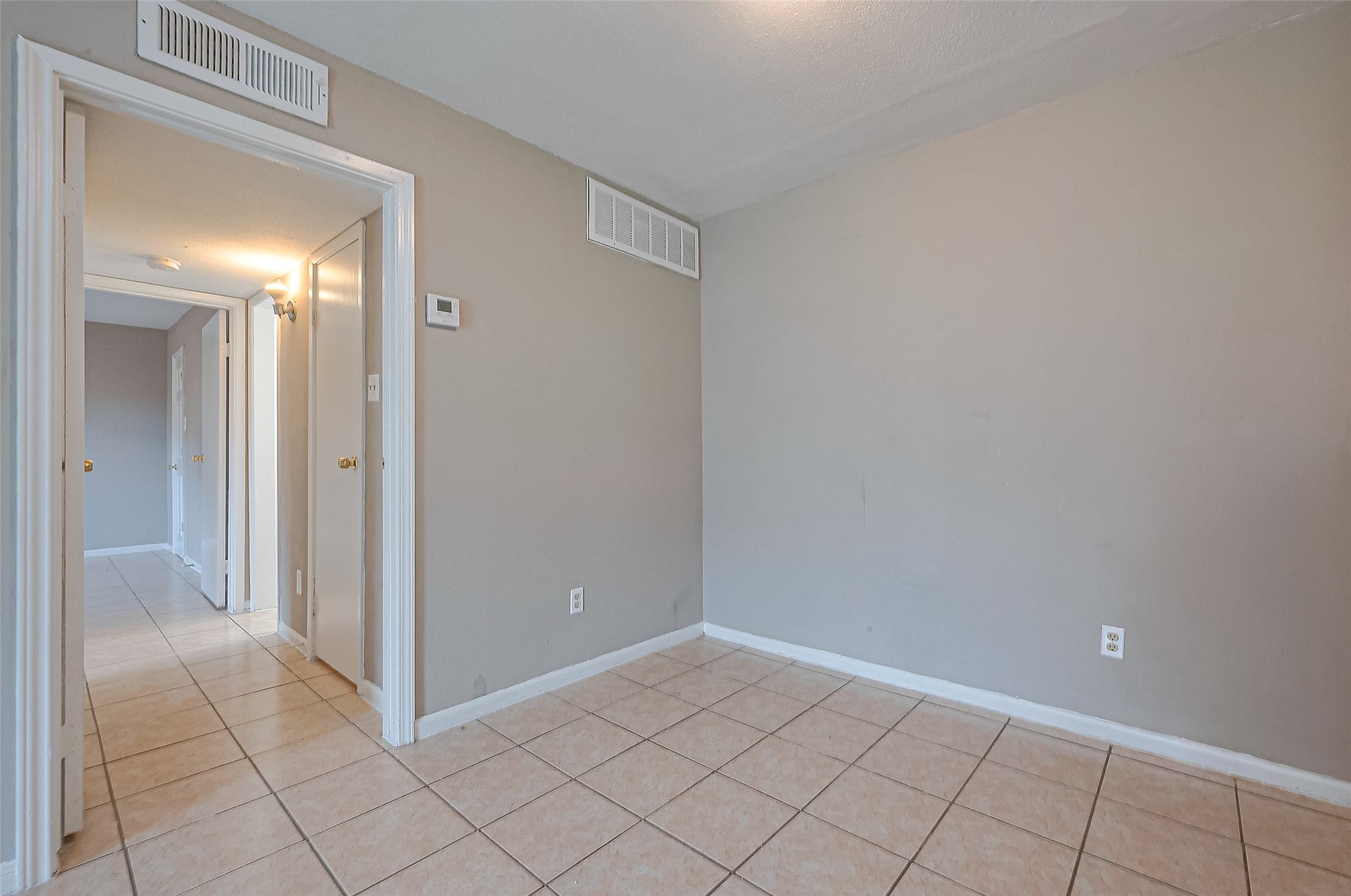9090 S Braeswood Boulevard 43 Property Photo 9