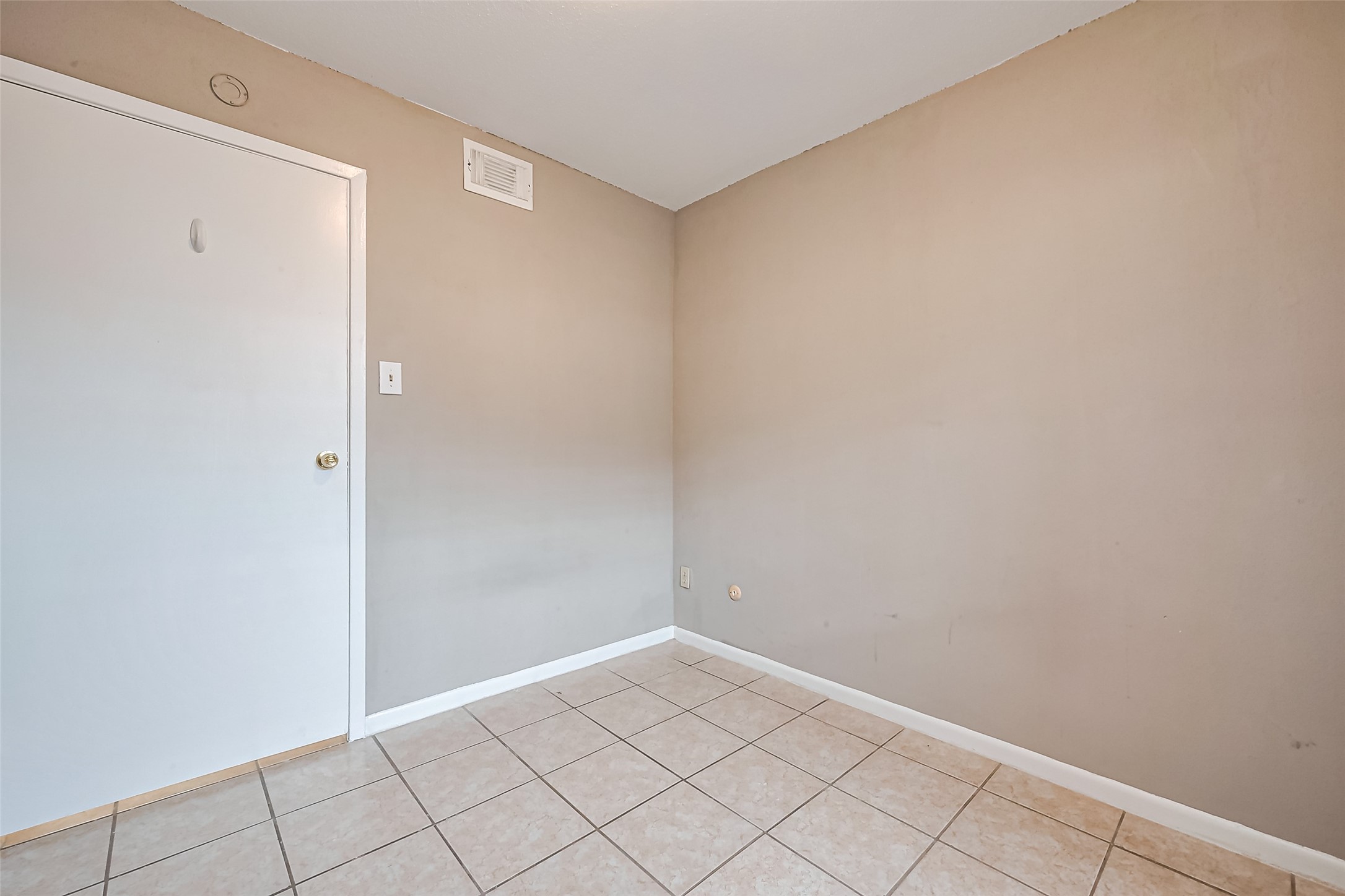 9090 S Braeswood Boulevard 43 Property Photo 24