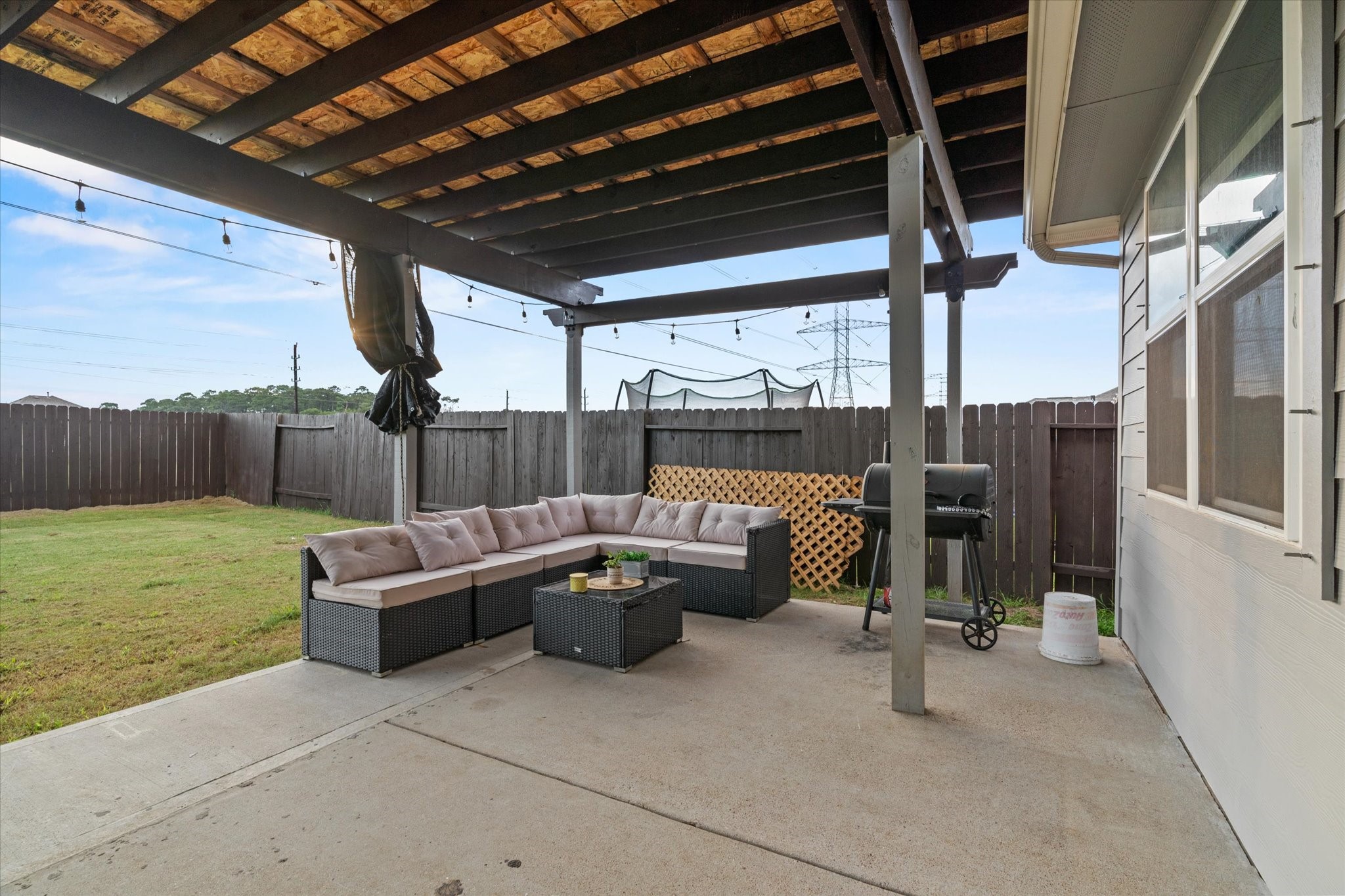 7911 Wood Hollow Drive Property Photo 14