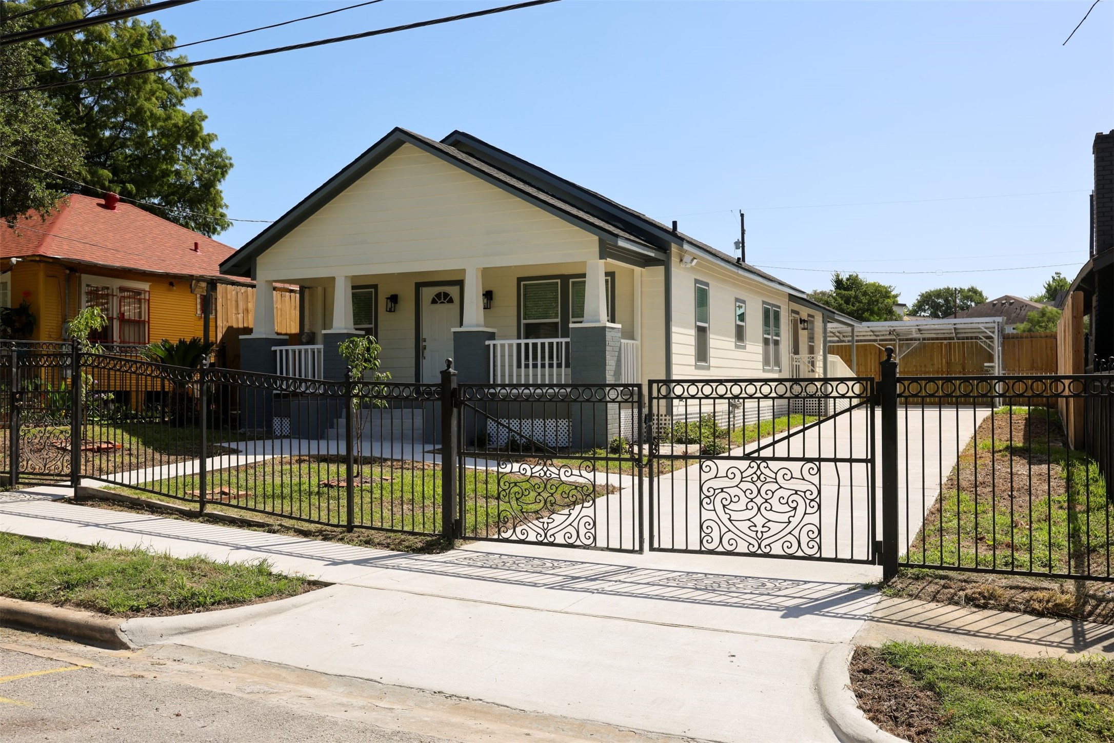 512 Threlkeld Street Property Photo 1