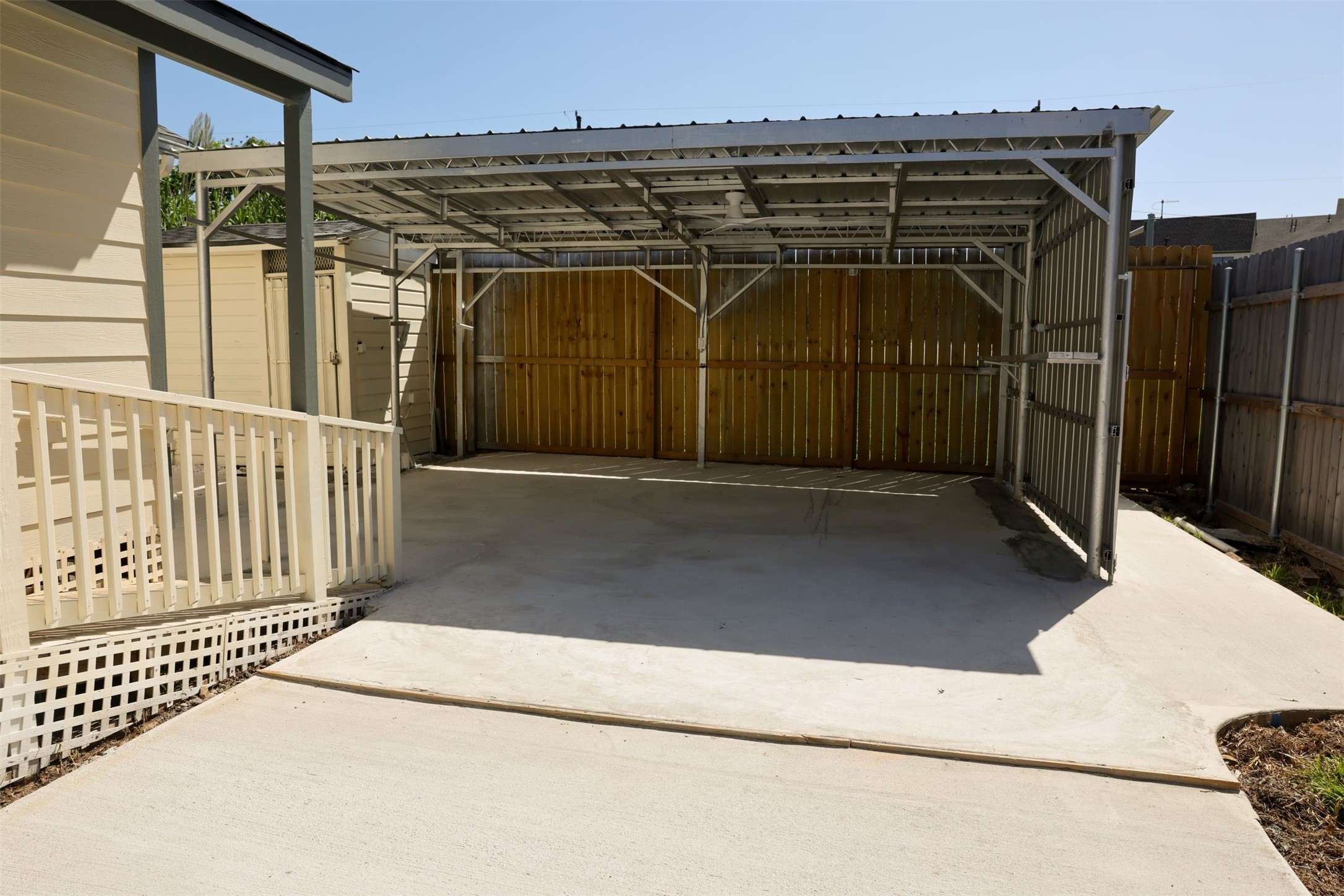 512 Threlkeld Street Property Photo 28