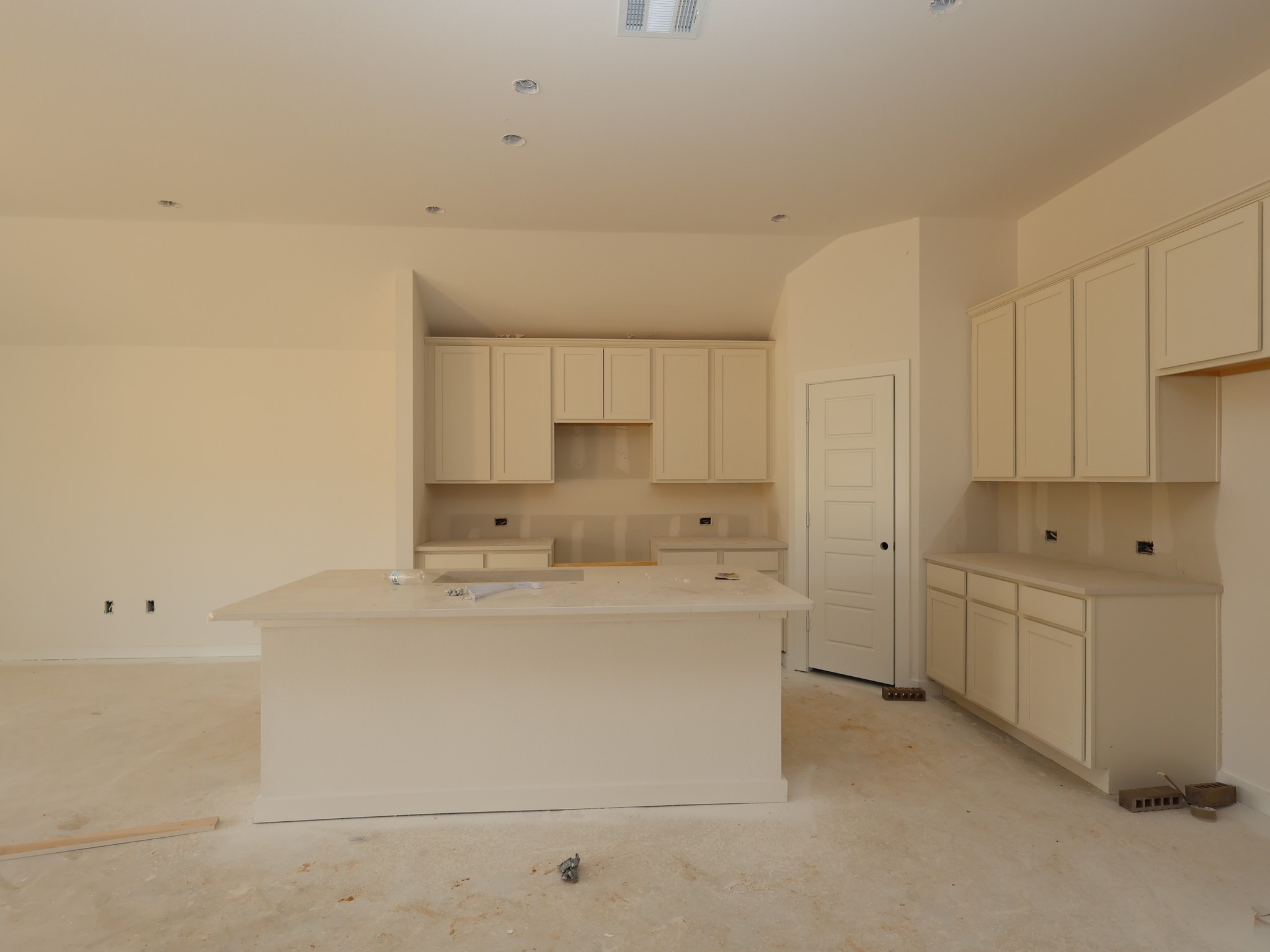10611 Annex Avenue Property Photo 3