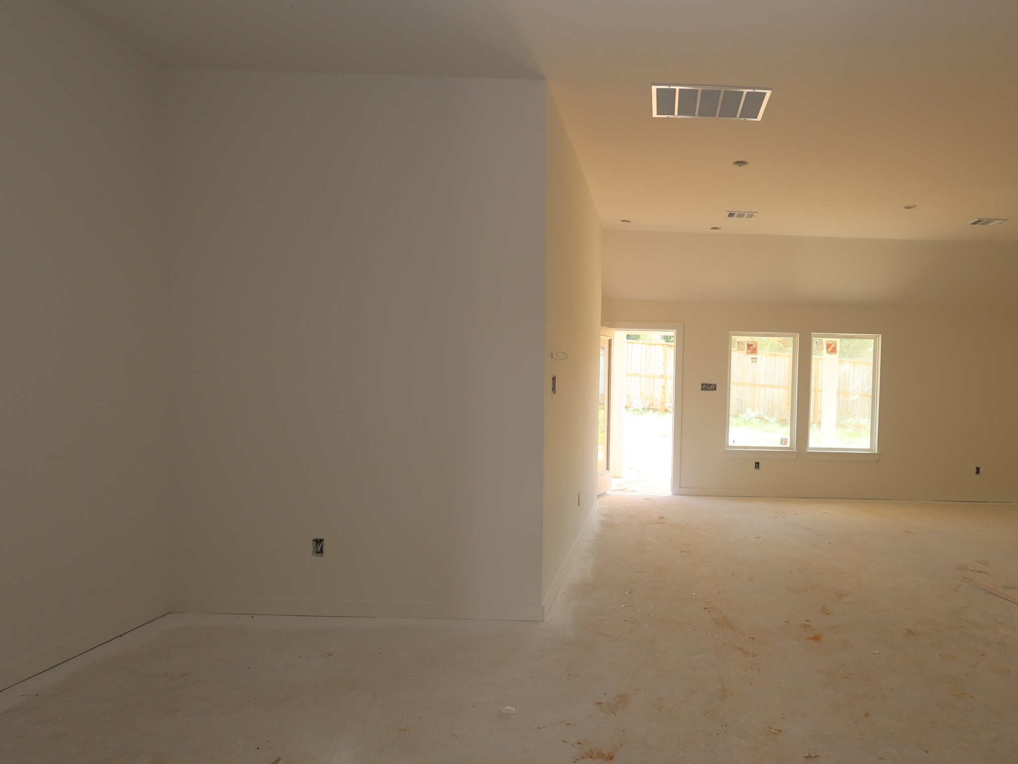 10611 Annex Avenue Property Photo 6