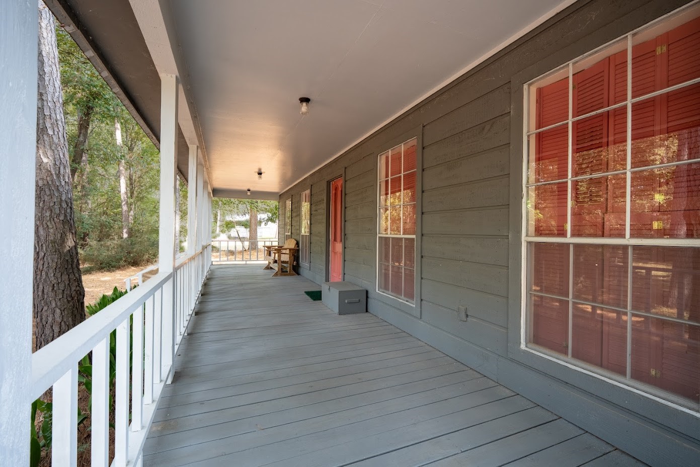 565 Timber Bay Drive Property Photo 6