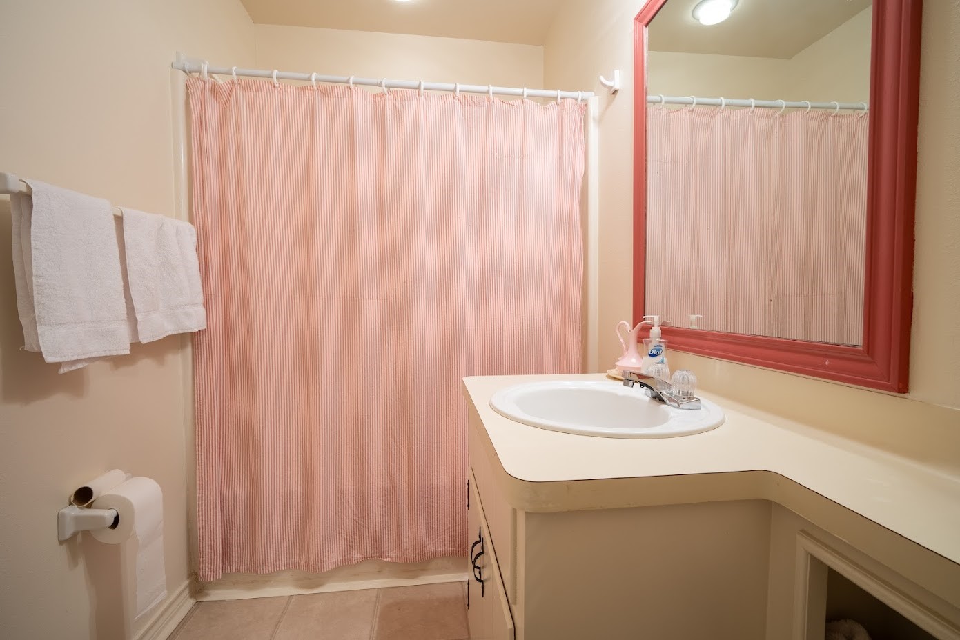 565 Timber Bay Drive Property Photo 24
