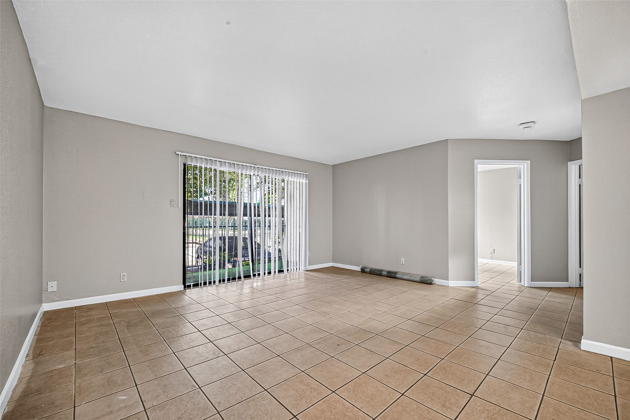 2814 S Bartell Drive 9 Property Photo