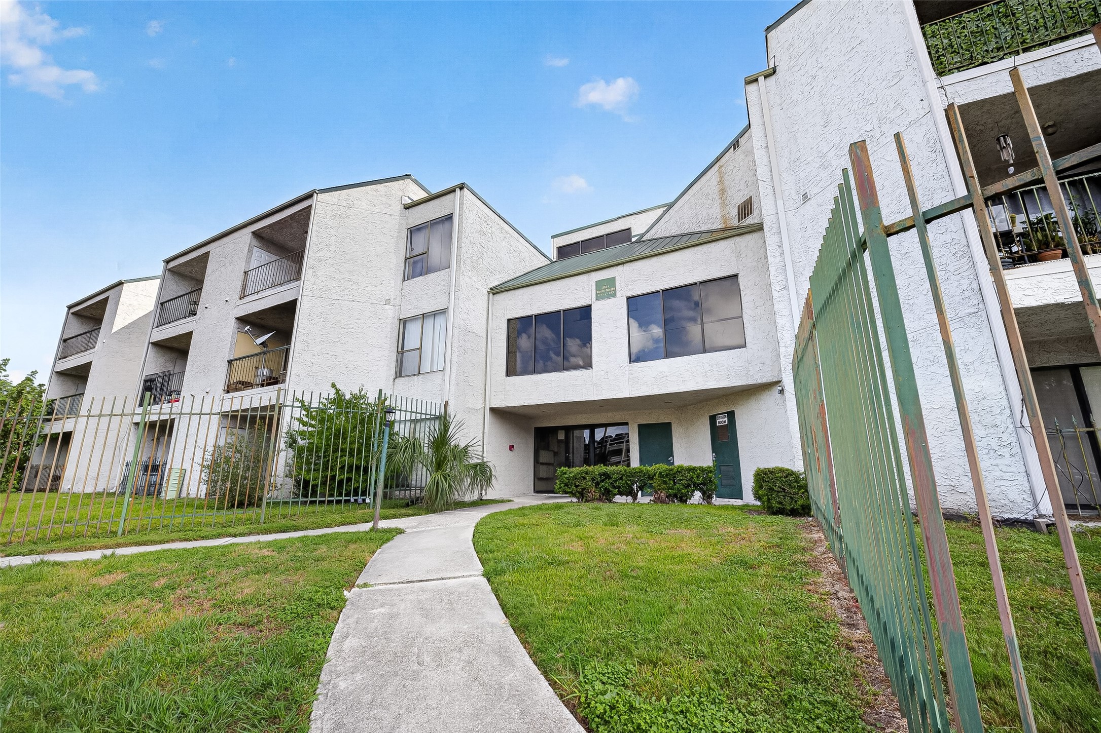 2814 S Bartell Drive 9 Property Photo 34