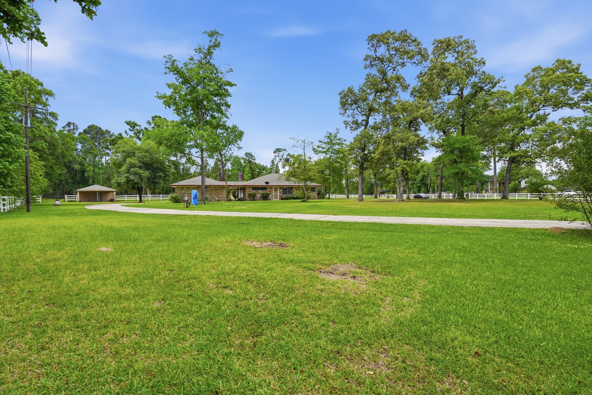10240 Post Oak Drive Property Photo 4