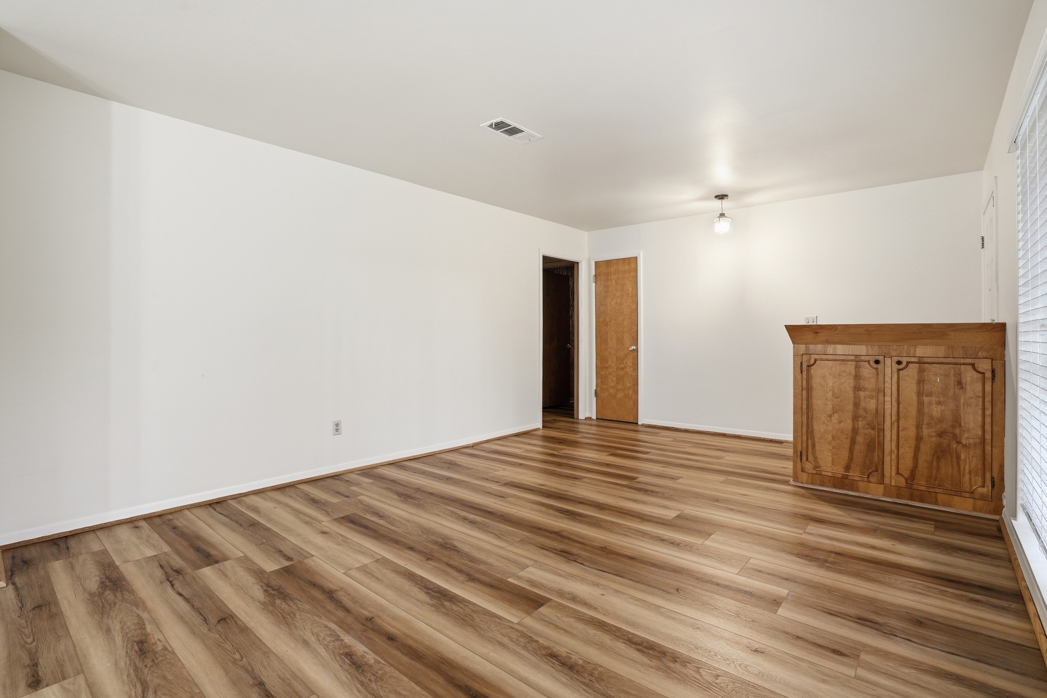 10240 Post Oak Drive Property Photo 11