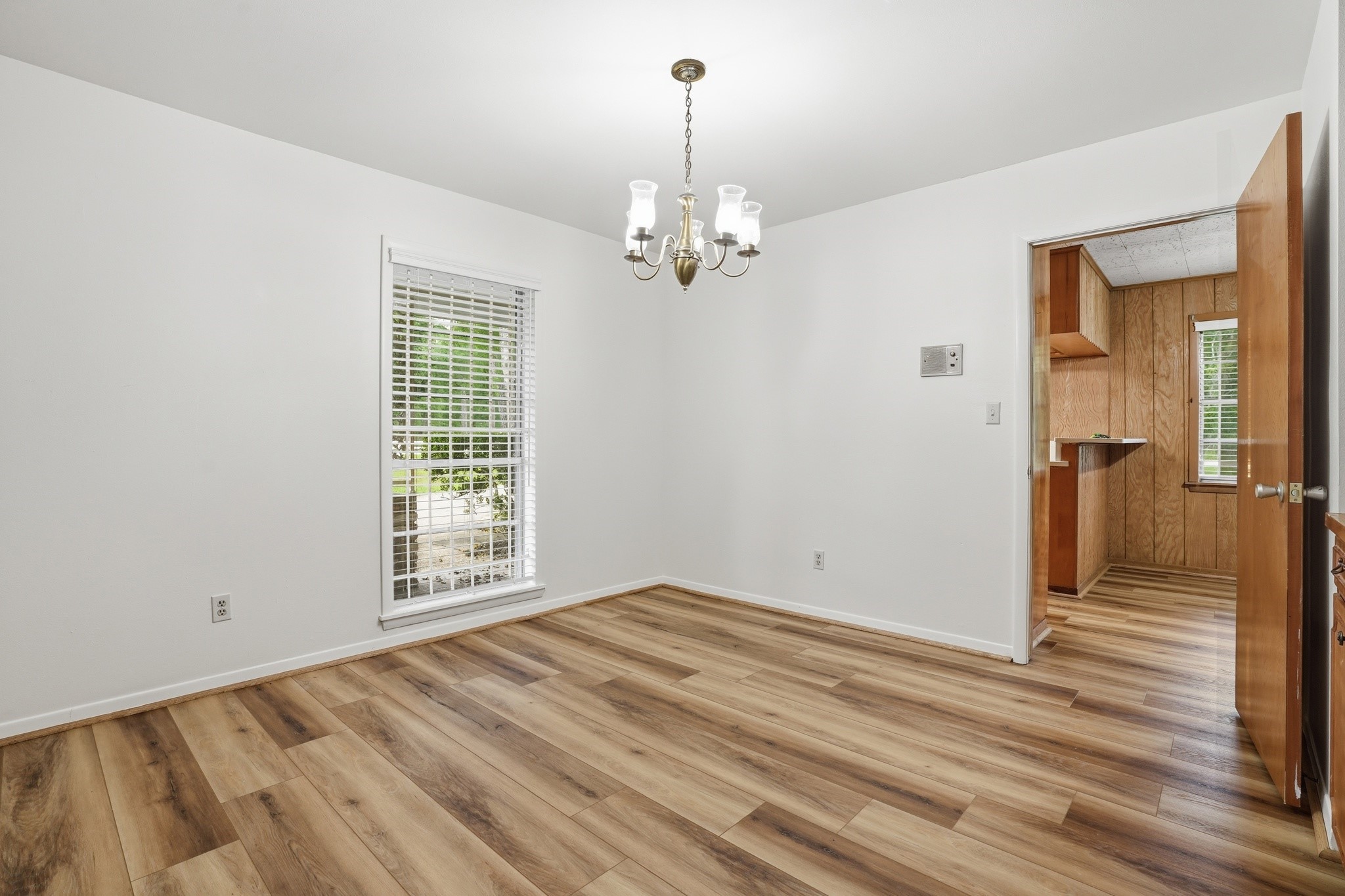 10240 Post Oak Drive Property Photo 13