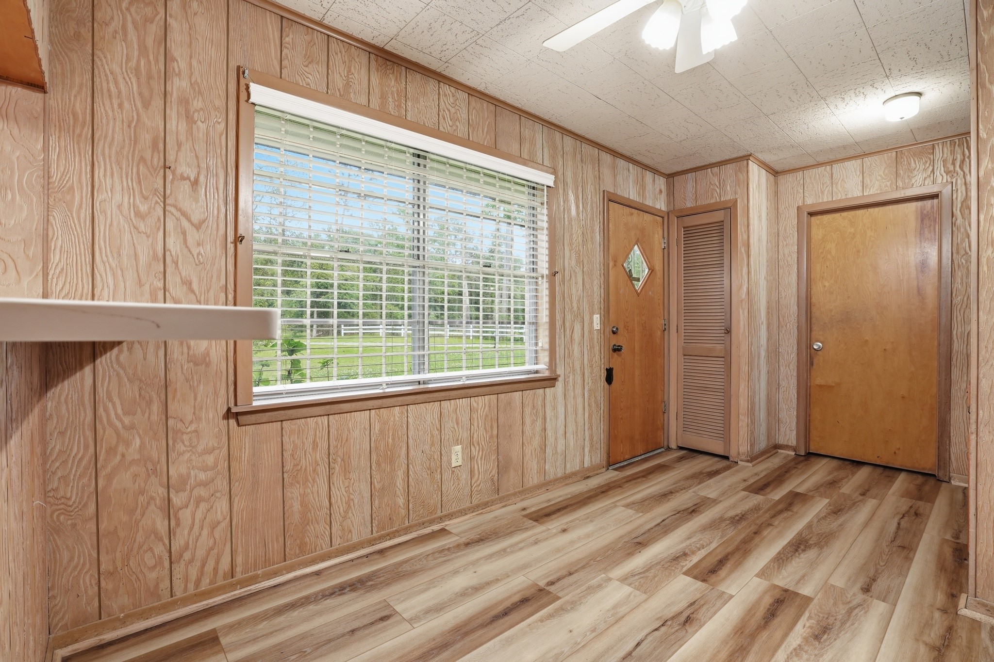 10240 Post Oak Drive Property Photo 16