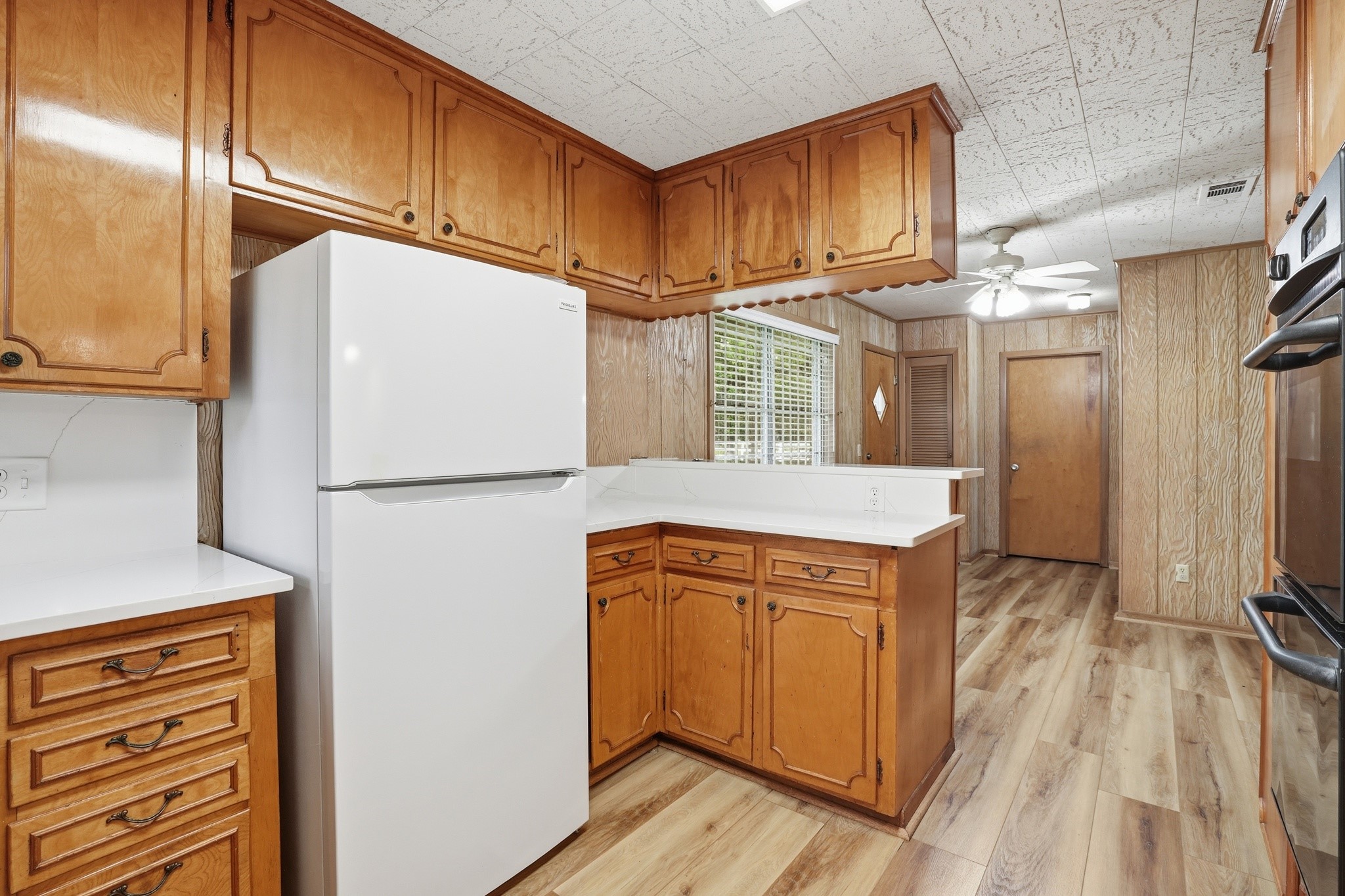 10240 Post Oak Drive Property Photo 18