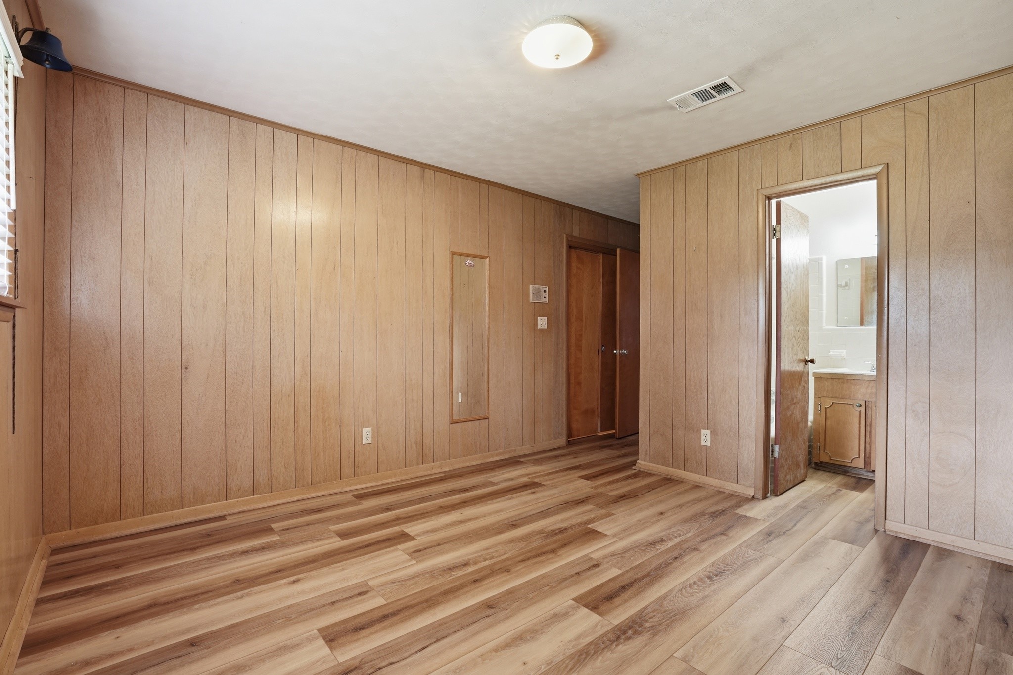 10240 Post Oak Drive Property Photo 23