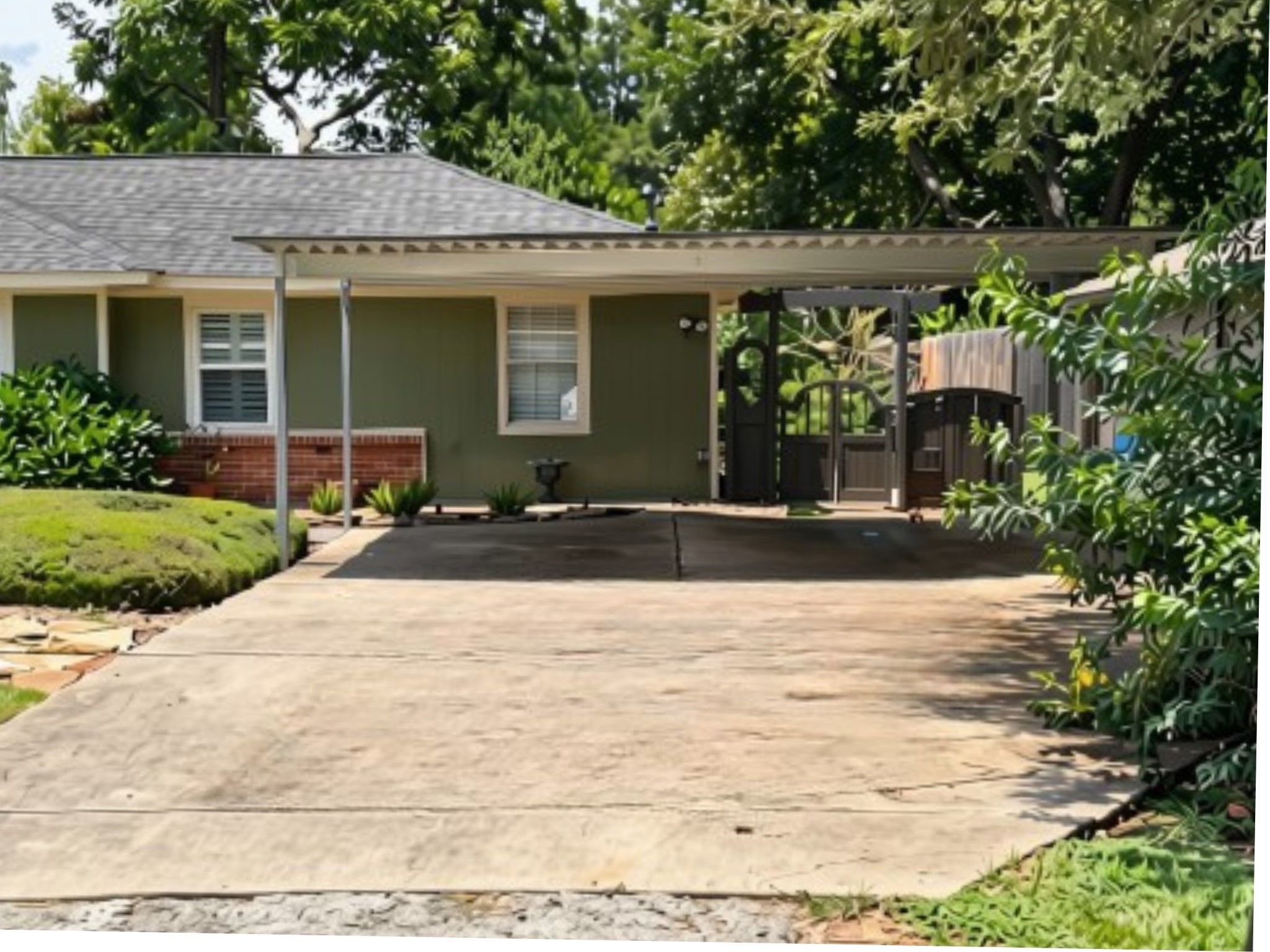 410 Kyle Street Property Photo 4