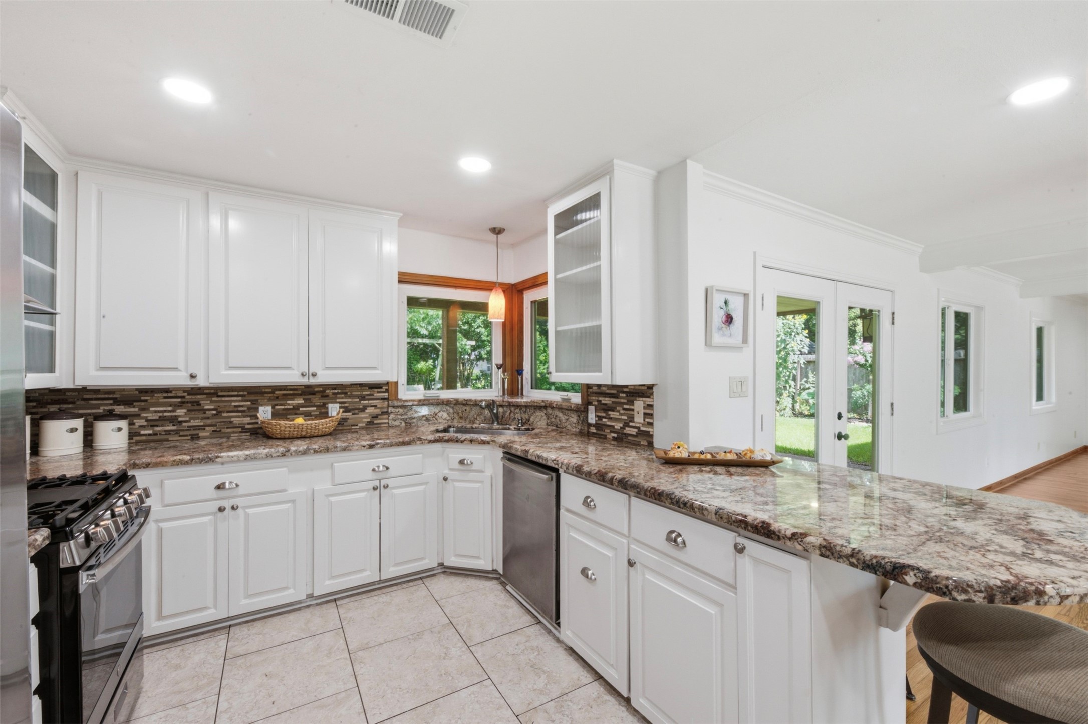 410 Kyle Street Property Photo 15