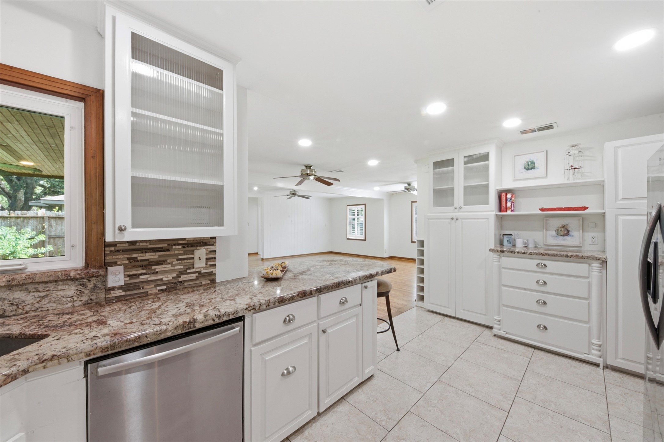 410 Kyle Street Property Photo 18
