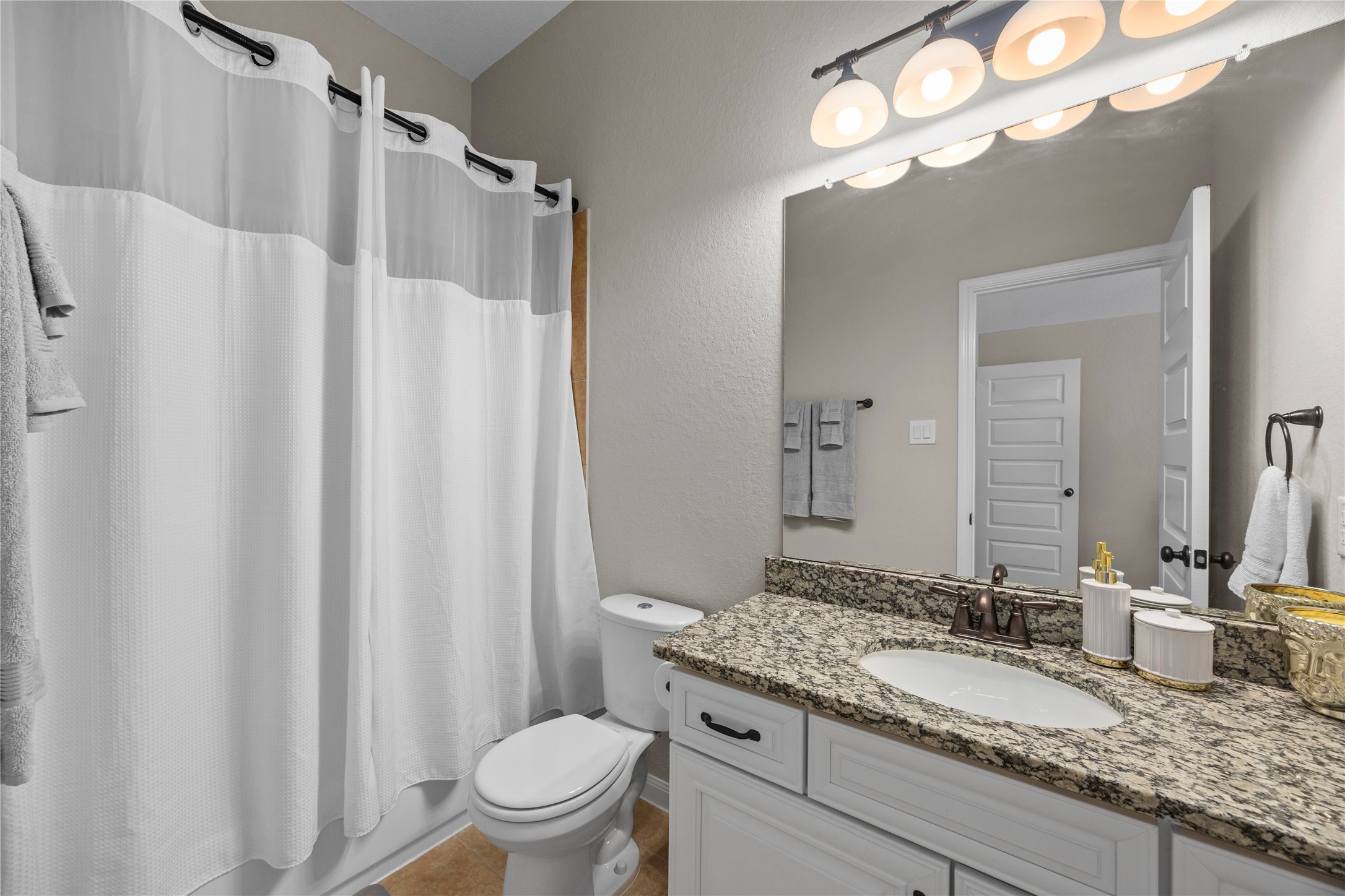 7819 Lost Pecan Way Property Photo 42