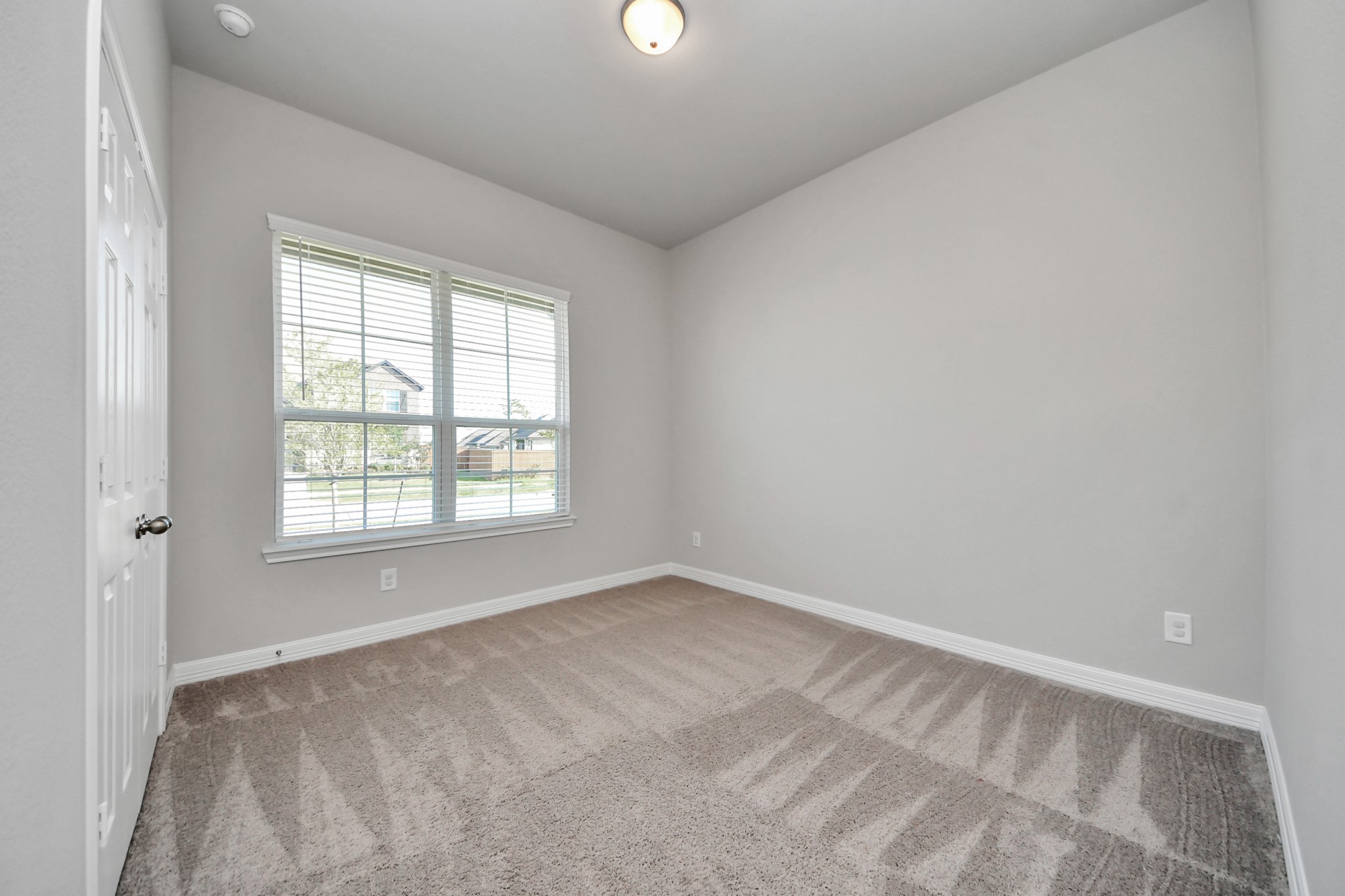 2968 Golden Dust Drive Property Photo 6