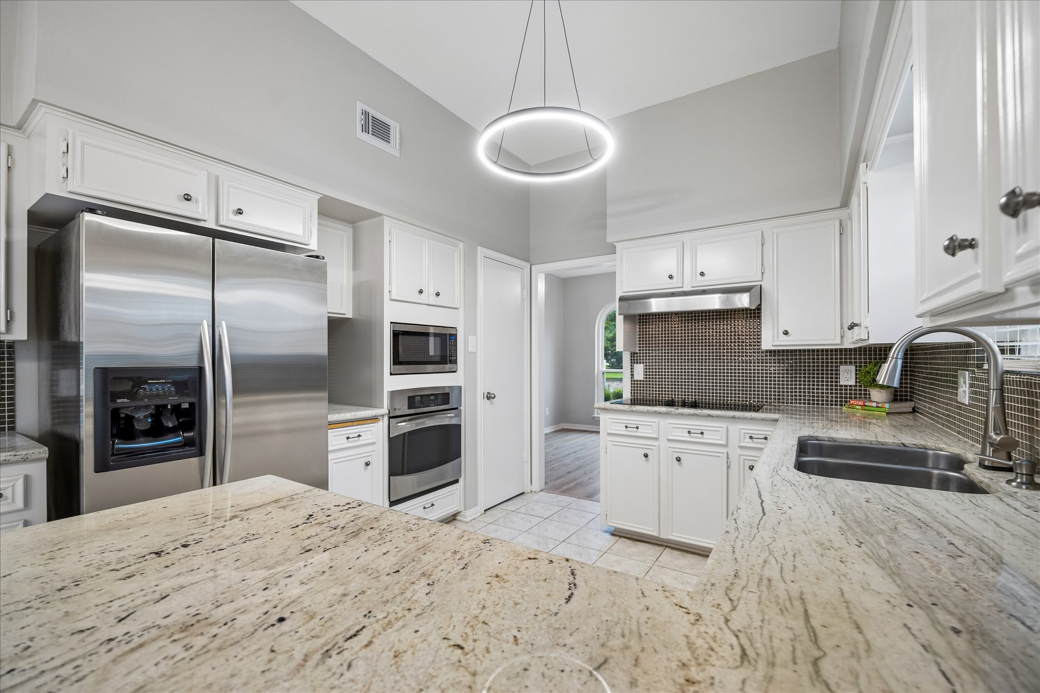 3007 Montford Court Property Photo 10