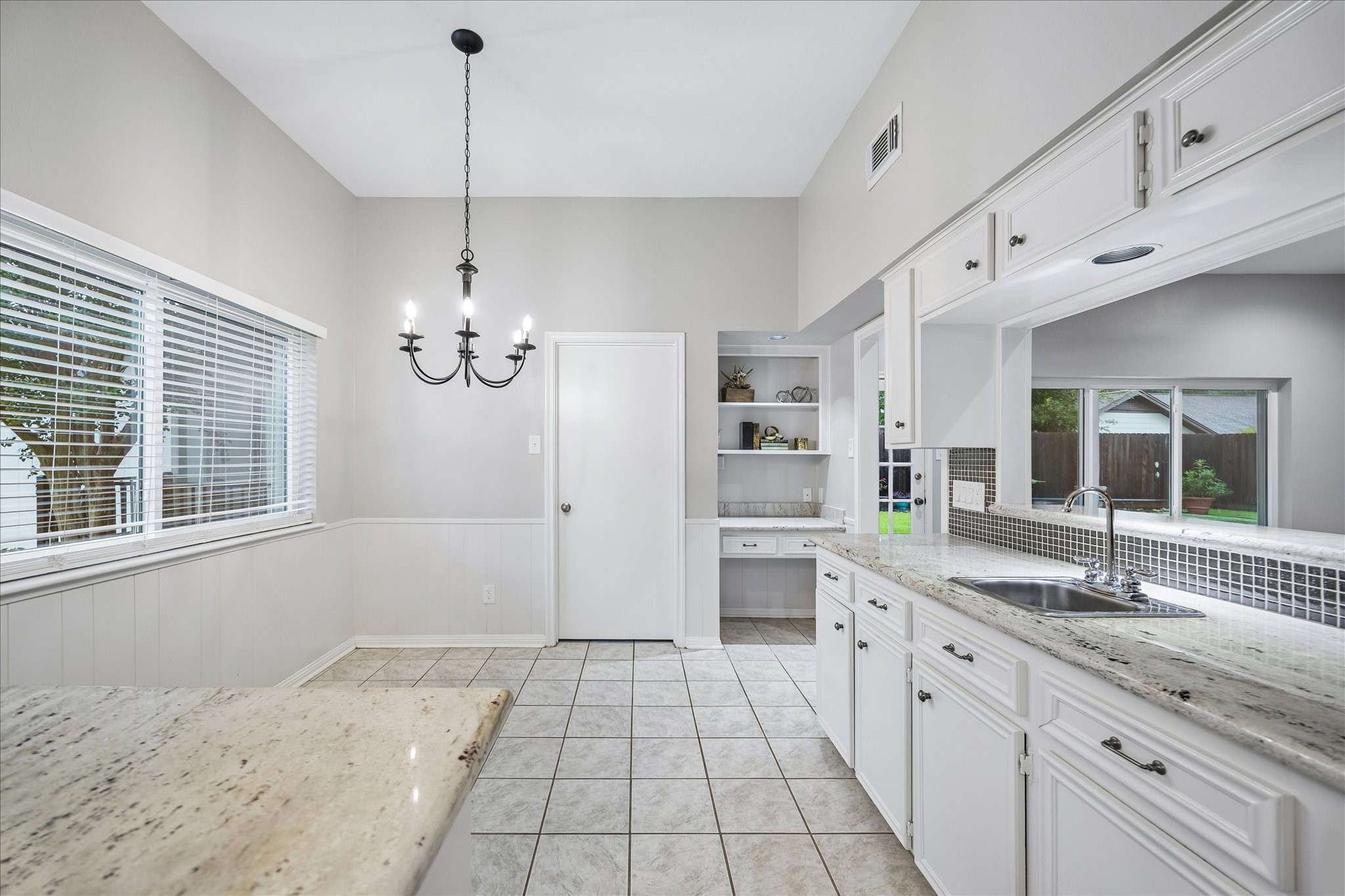 3007 Montford Court Property Photo 14