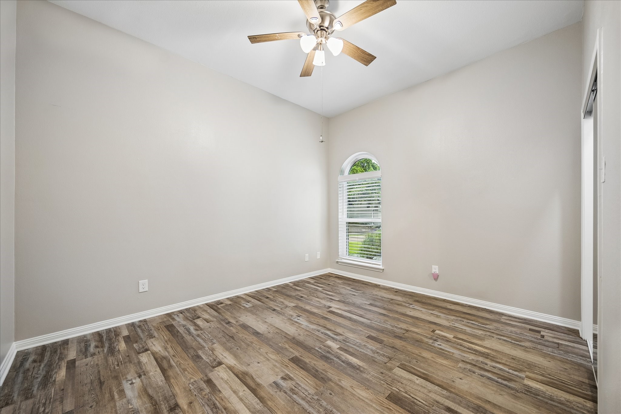 3007 Montford Court Property Photo 23