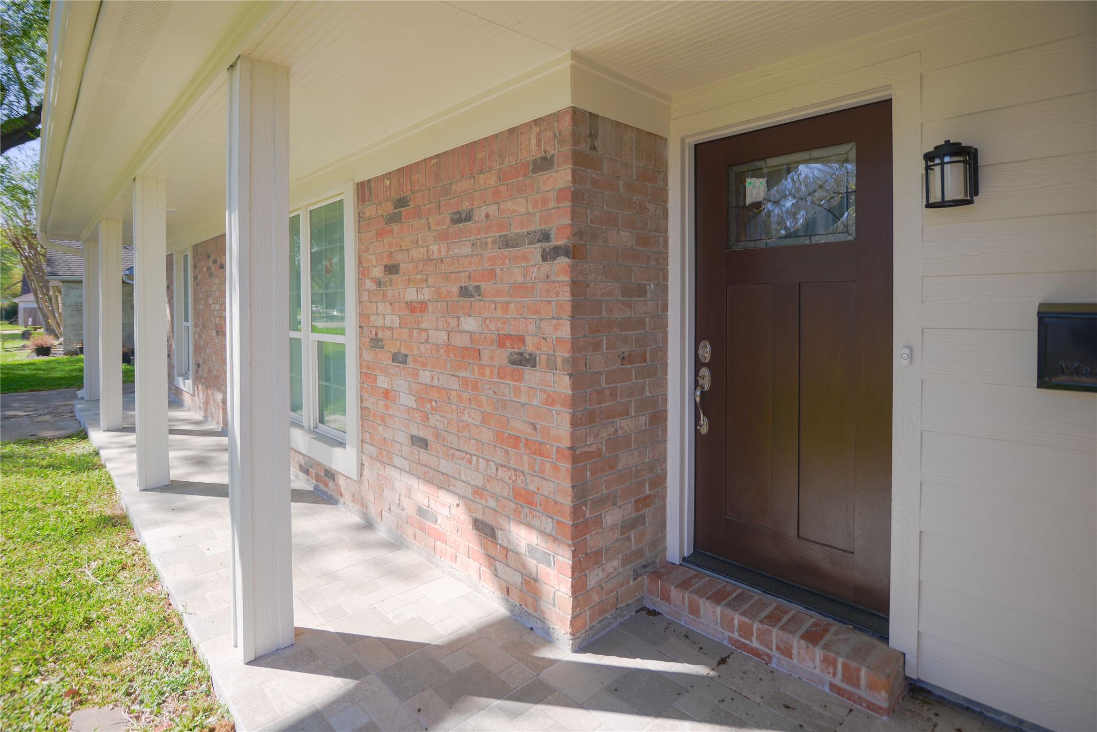 8006 Richmond Avenue Property Photo 2