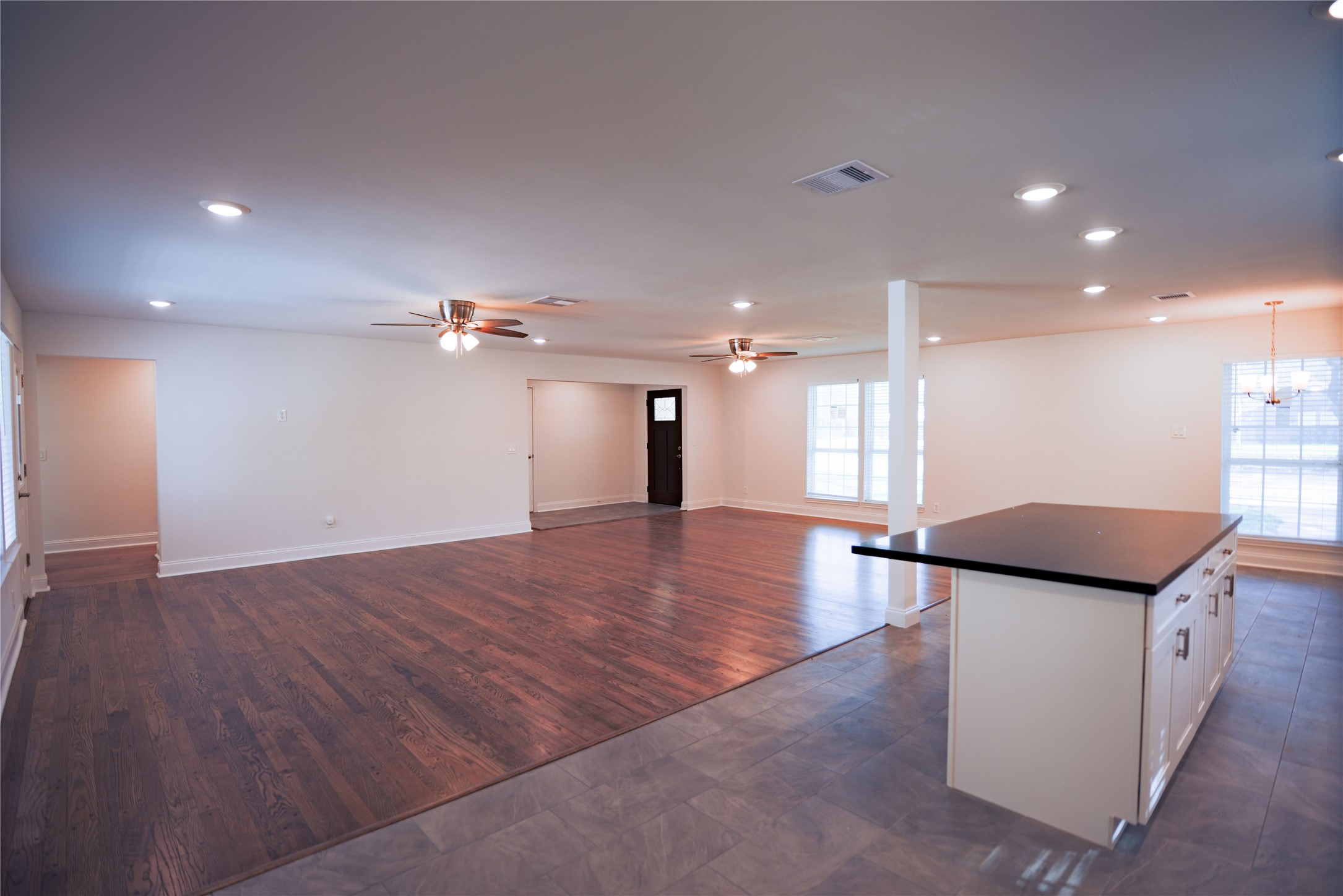 8006 Richmond Avenue Property Photo 12