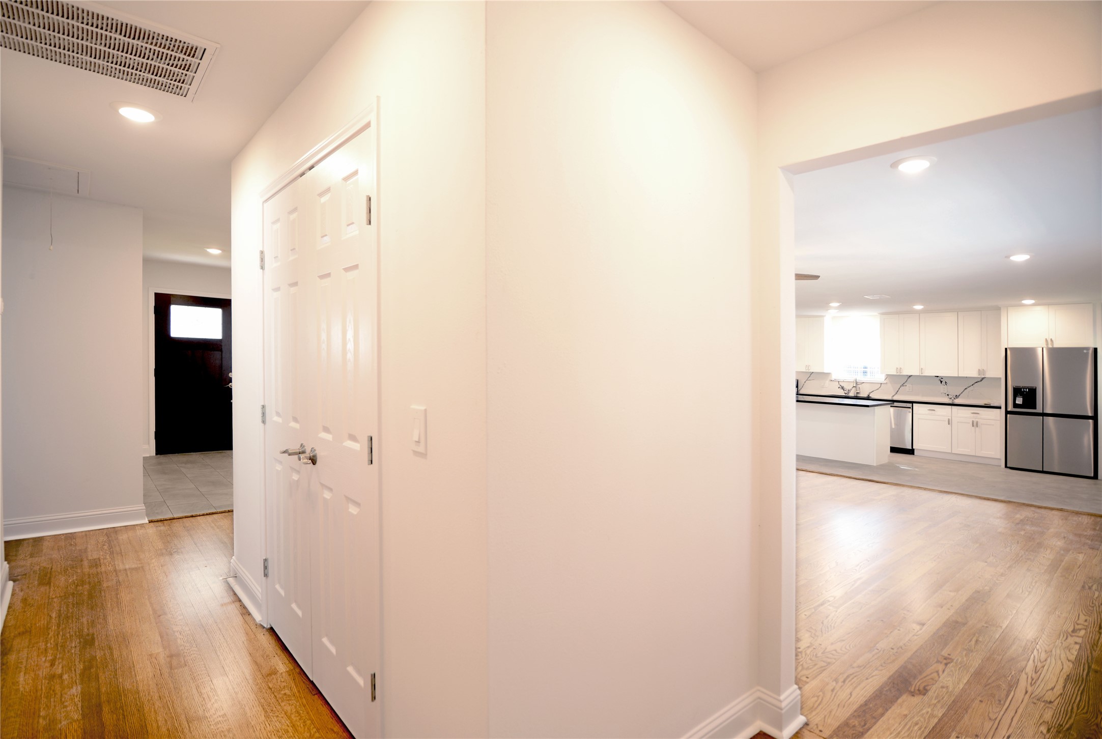 8006 Richmond Avenue Property Photo 16