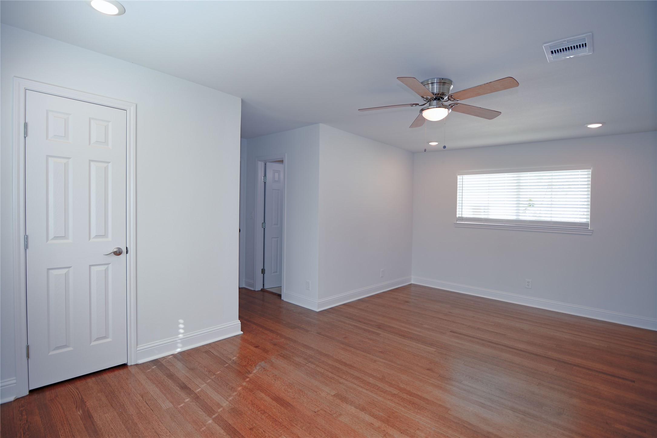 8006 Richmond Avenue Property Photo 17