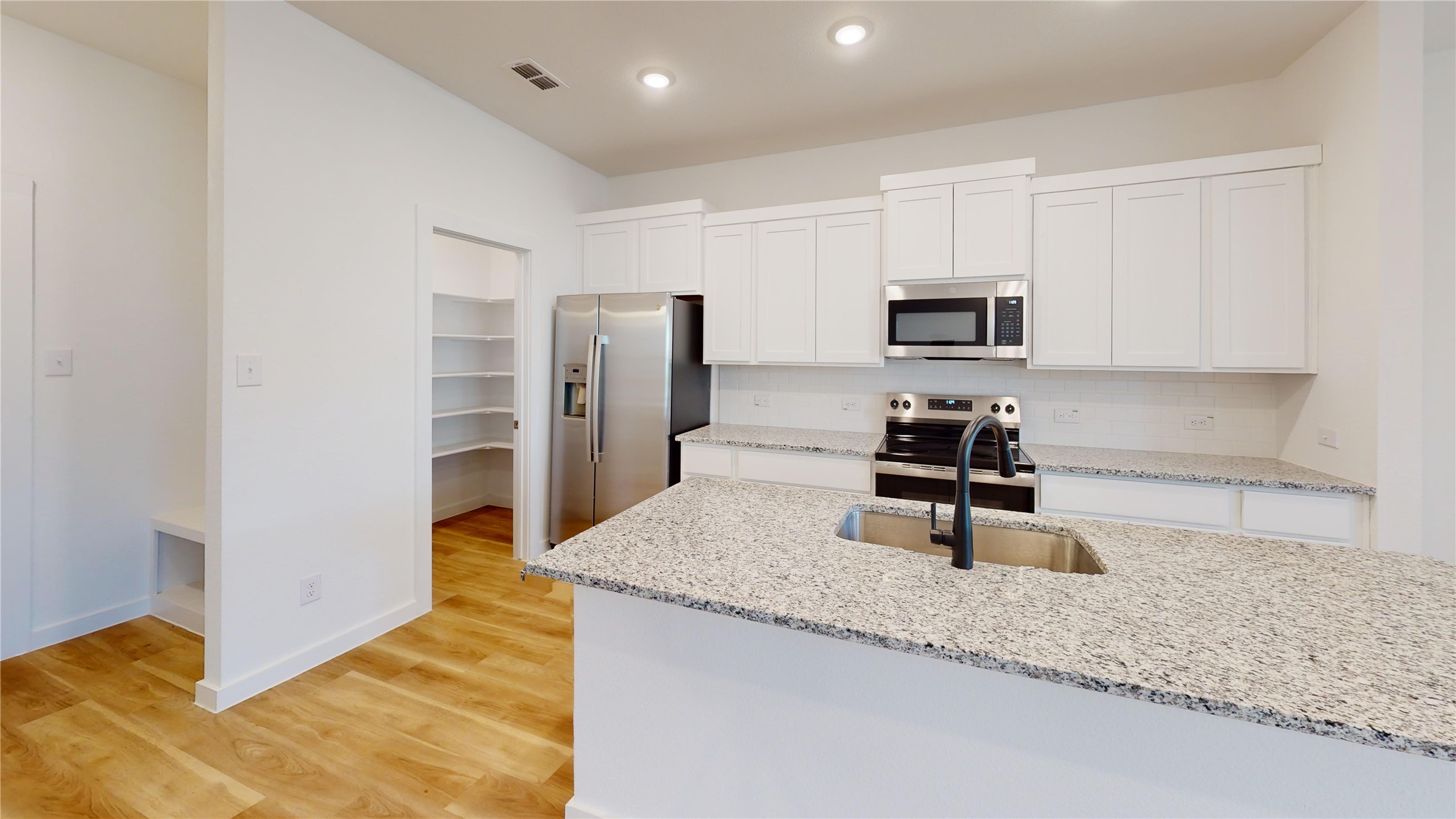 2916 Elle Drive Property Photo 19